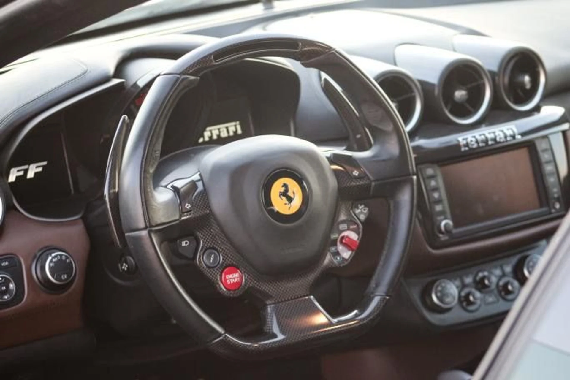 mph012_2102284105_Used_2013_Ferrari_FF_1758238028_143be45da6