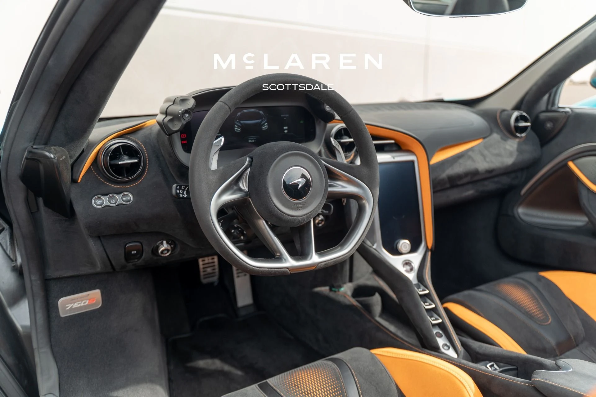 mph012_2104492294_Used_2024_MCLAREN_750_S_Spider_1792778267_68afee9bdc