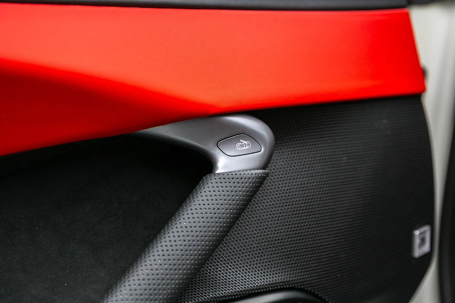 mph012_2108245487_1f693be0c77b40ca884f1f71907b368a_000b6fae7e