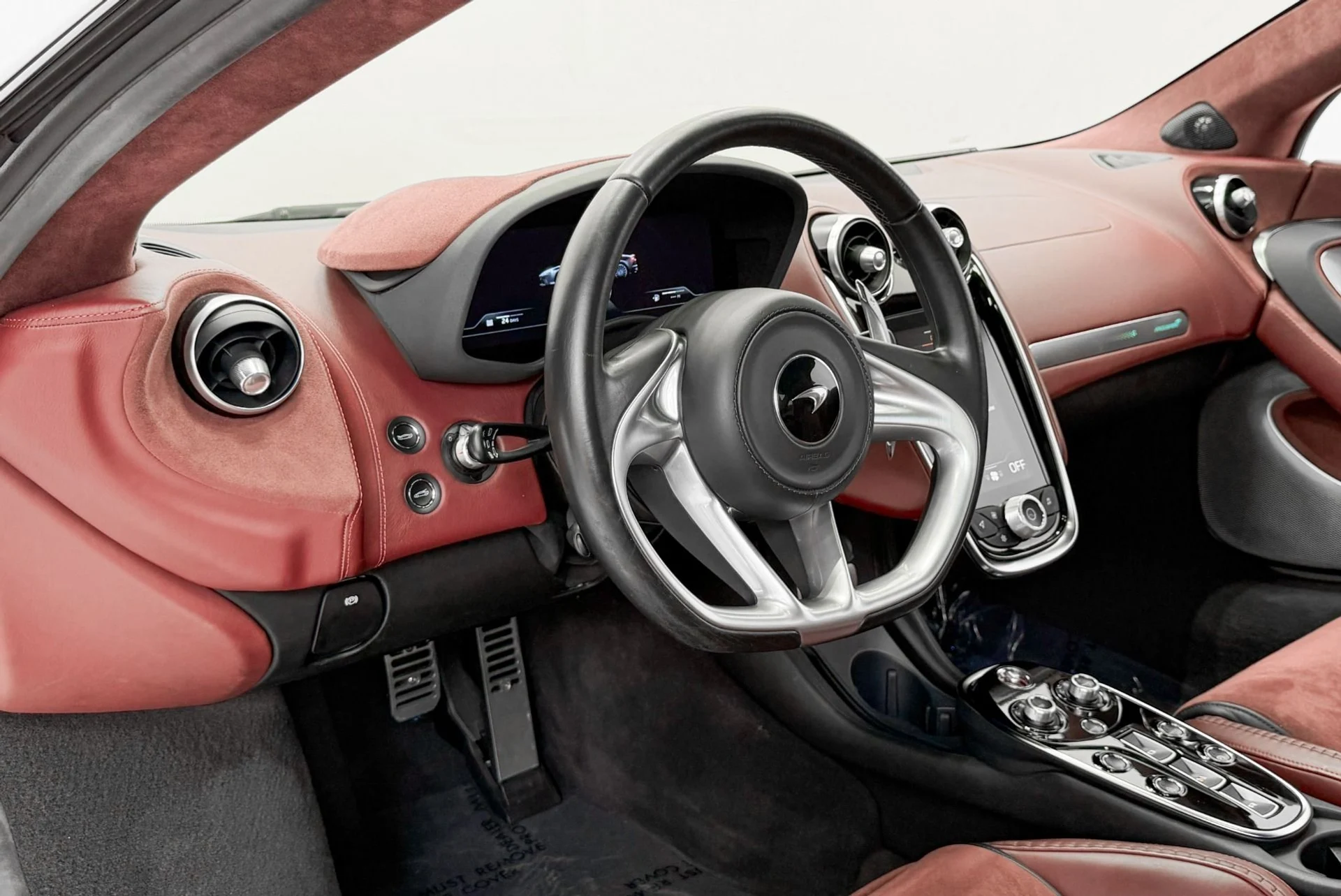 mph012_2114696841_Used_2021_Mc_Laren_GT_Leather_and_Alcantara_Interior_Bowers_and_Wilkins_Audio_1785172366_145380d18b
