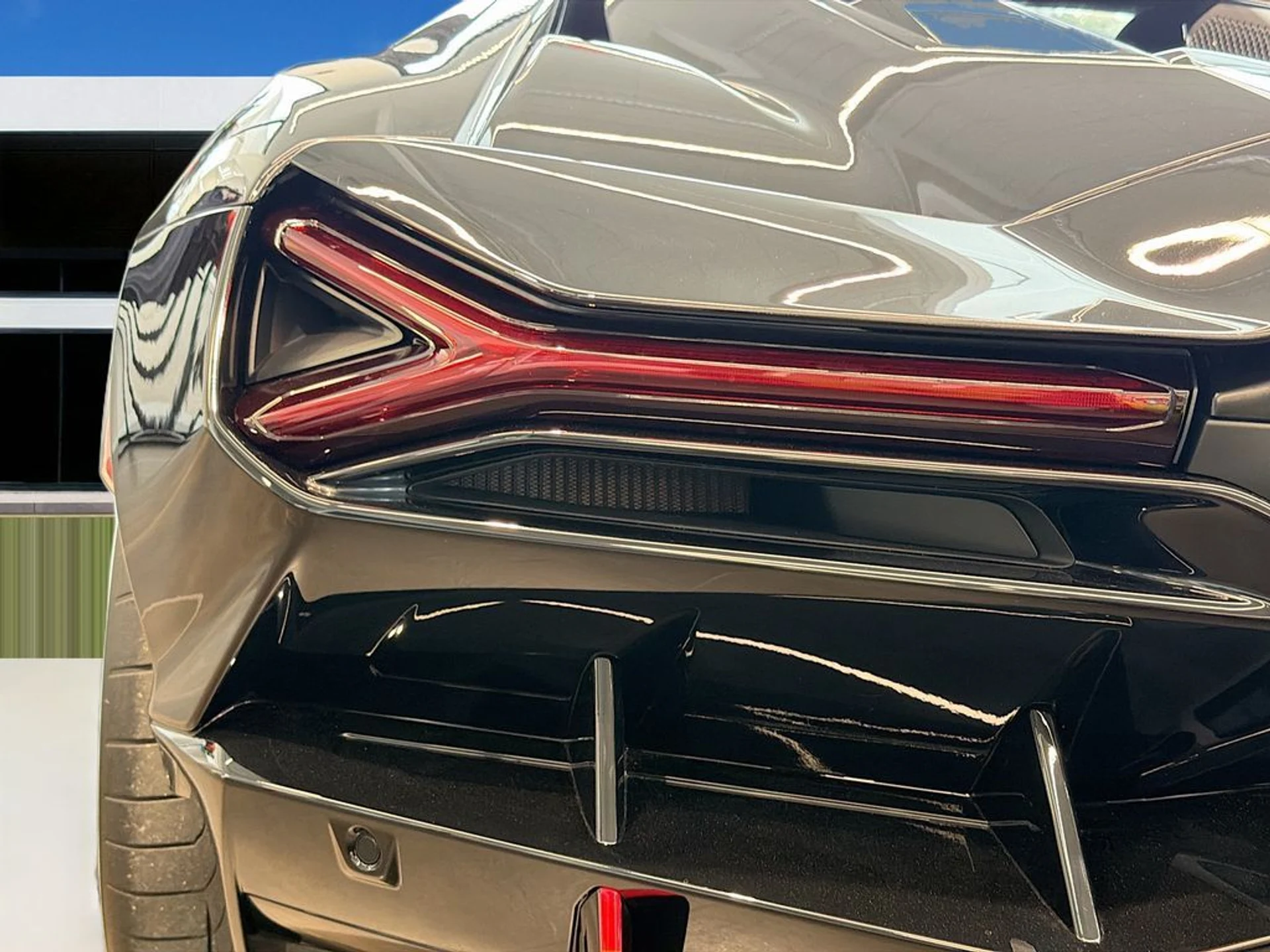 mph012_2124941644_1831d777d7d82ce7dc6167a903399464x_7f754bba95