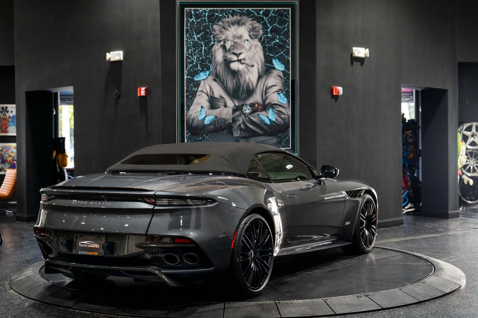 mph012_2125595000_Used_2020_Aston_Martin_DBS_Superleggera_1767994739_b276754b85