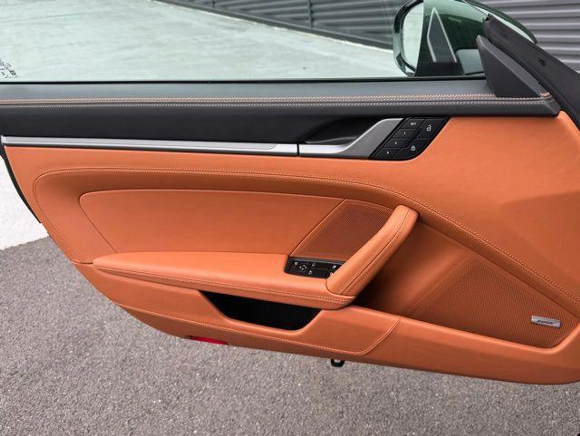 mph012_212795472_Gb_Z_rv_V_Gz7q_r_0_HN_0c9_C_Rv_Rcks_4b56dc4049