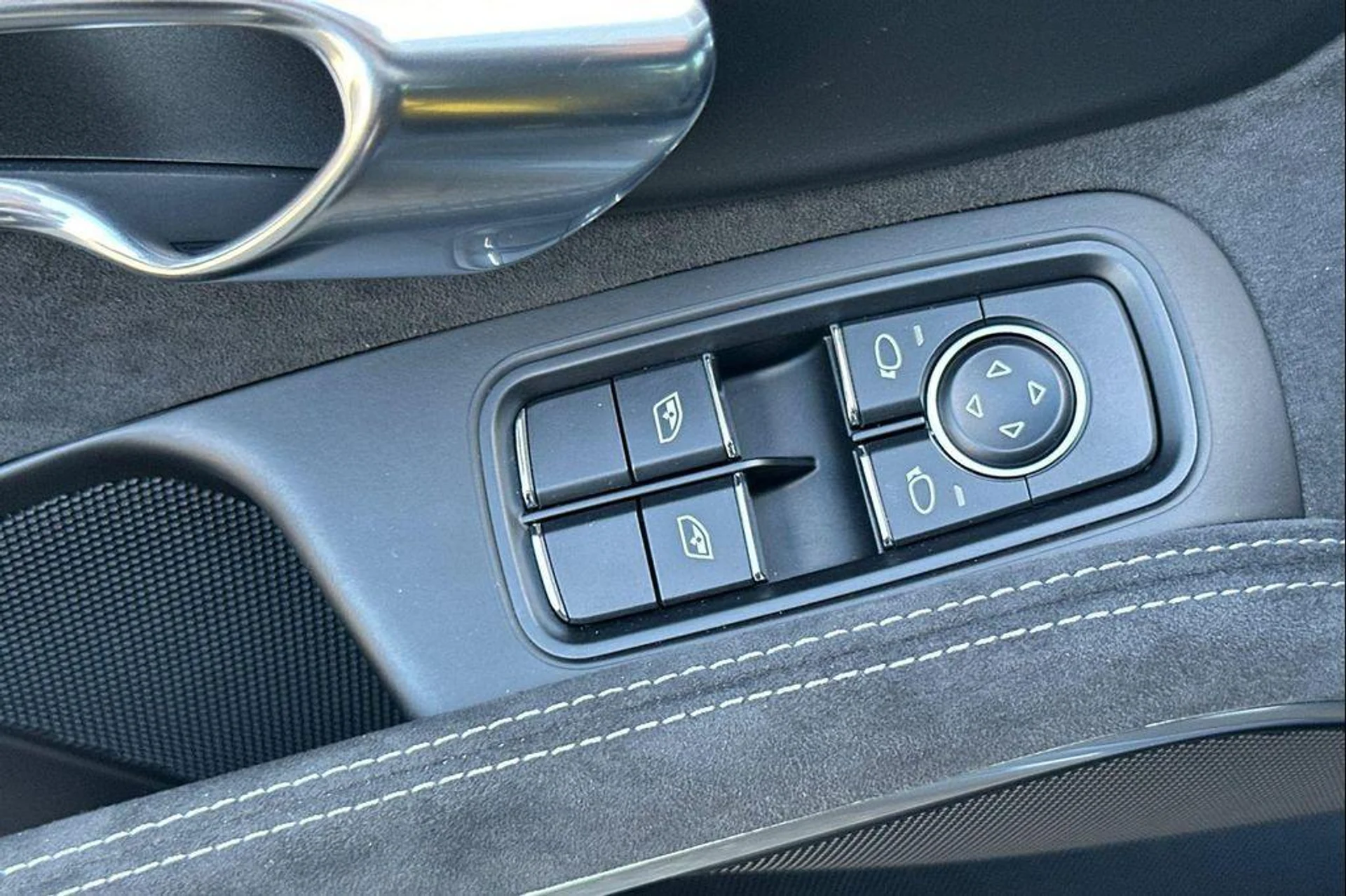 mph012_2133025731_9_Gly_VI_0j_D_Cq_HK_00_Bl_GHH_5r_Mb_Uvk_faa5291b80