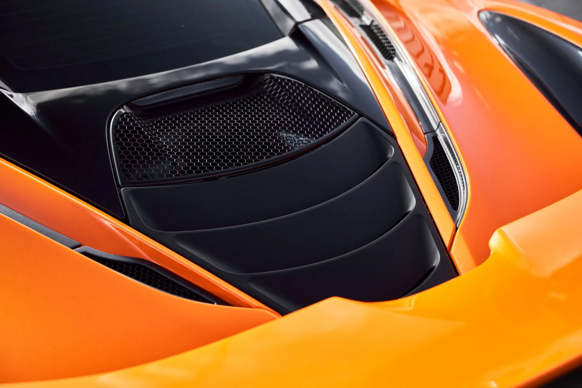 mph012_2134375261_Used_2018_Mc_Laren_720_S_Performance_1764955113_9f547cc1a0