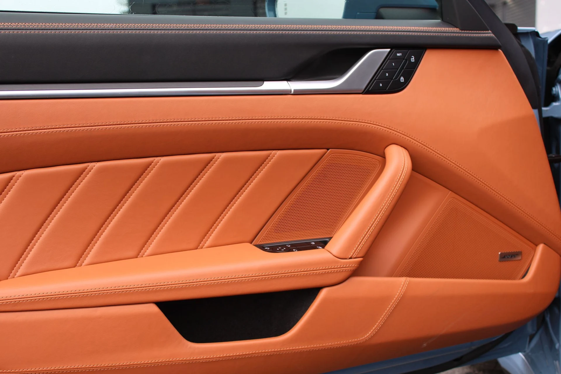 mph012_2136203009_d0af3c4b7711e5558e6adfc3de3cb7c0_94cc873f77