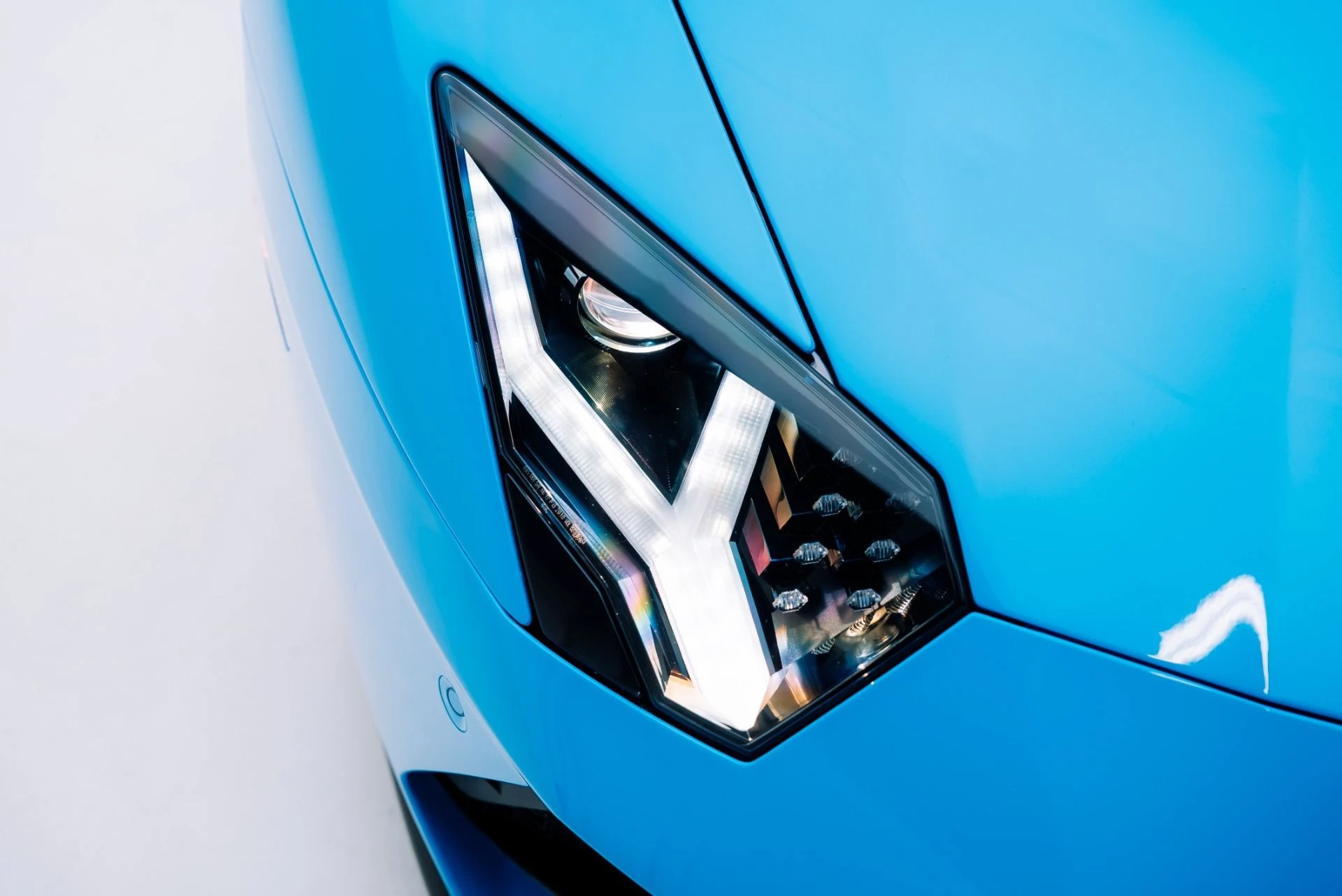 mph012_2139367789_Used_2022_Lamborghini_Aventador_LP_780_4_Ultimae_1767657027_ba48633d0d