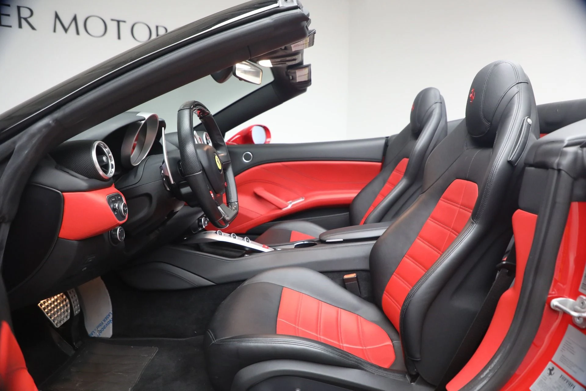 mph012_2143787855_Used_2017_Ferrari_California_T_1787347331_e48c446cd7