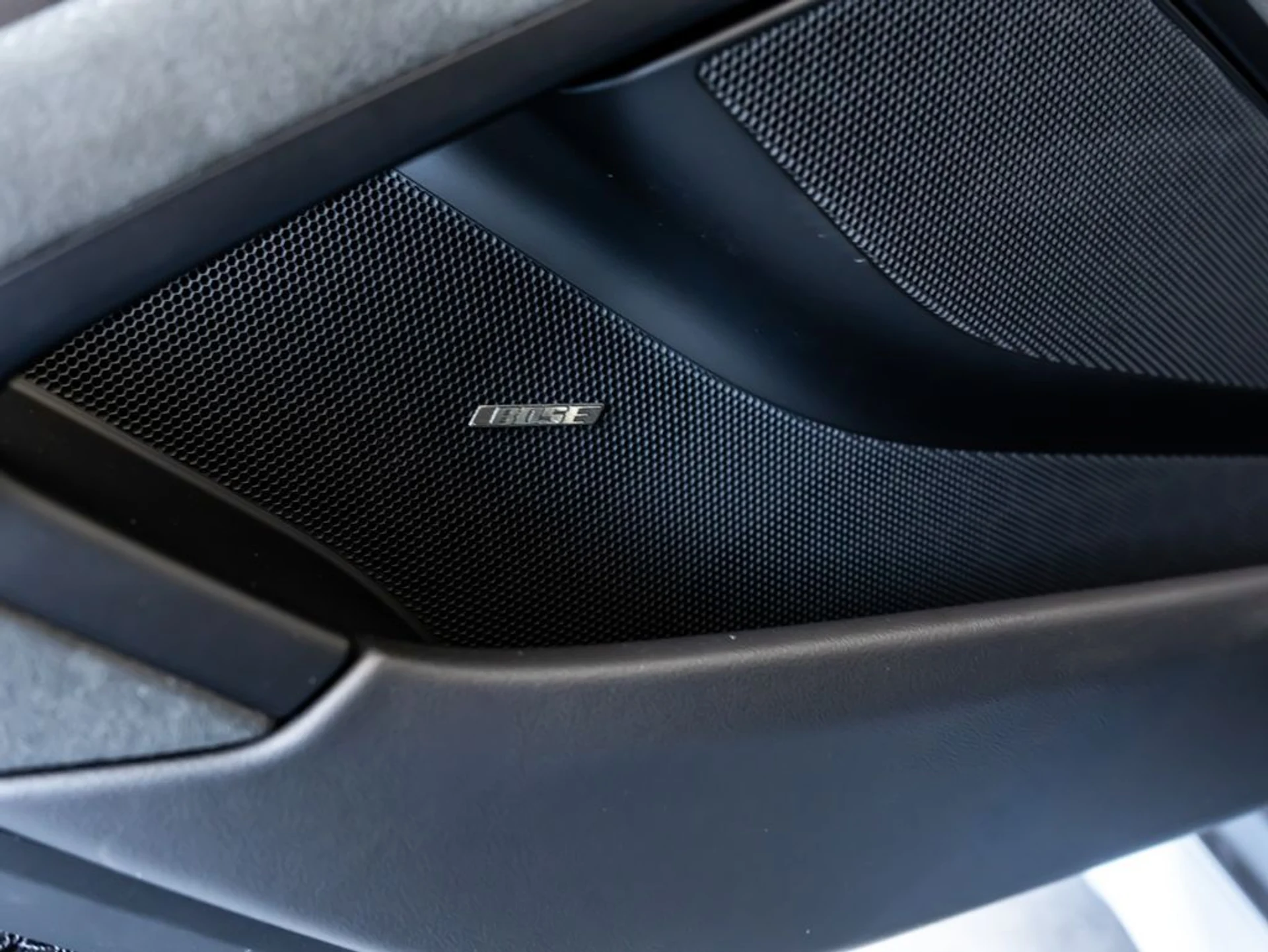 mph012_2144303683_6053549370cbc7760a8d8f6f058a1637_6a569c7f41