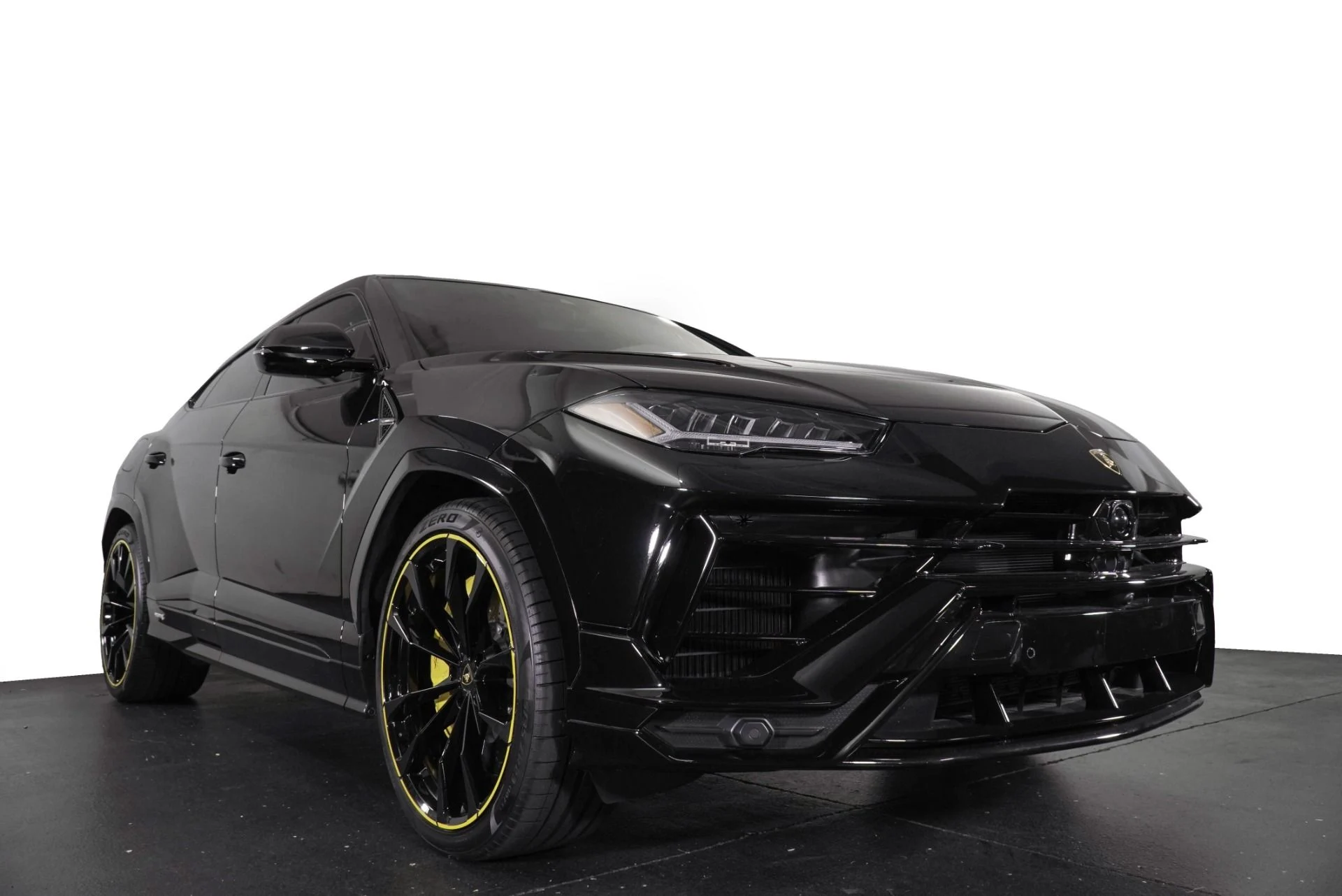 mph012_214521973_Used_2024_Lamborghini_Urus_S_1785981549_675f0b5ab4
