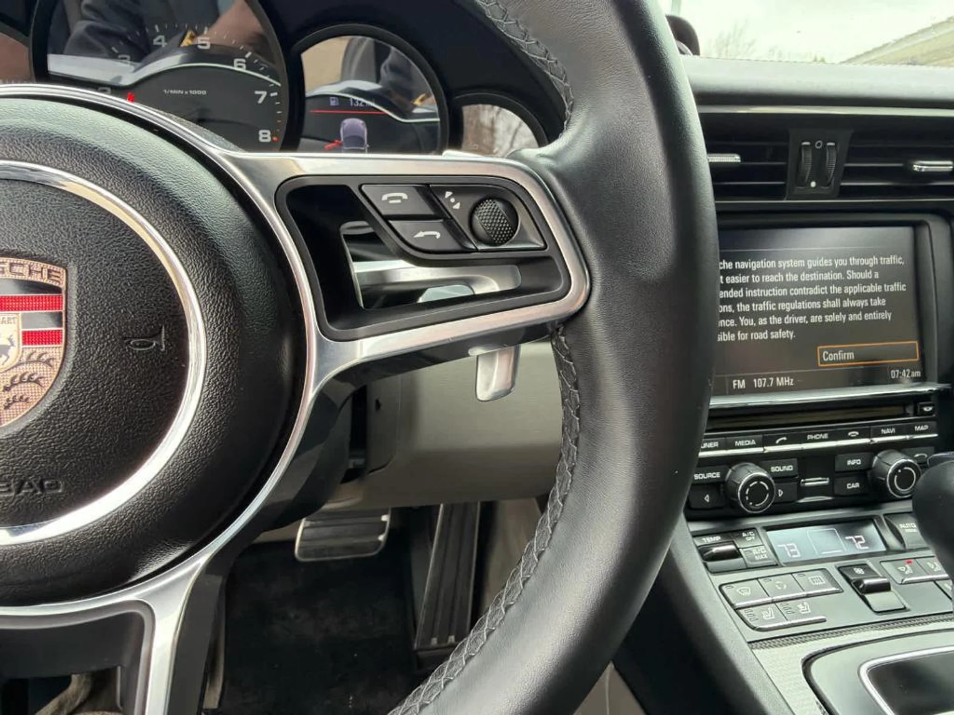 mph012_2150296940_BW_Std_F_Xhoroh_O_a_Vw_KL_5a_F7qiy4_9e83dd42cb