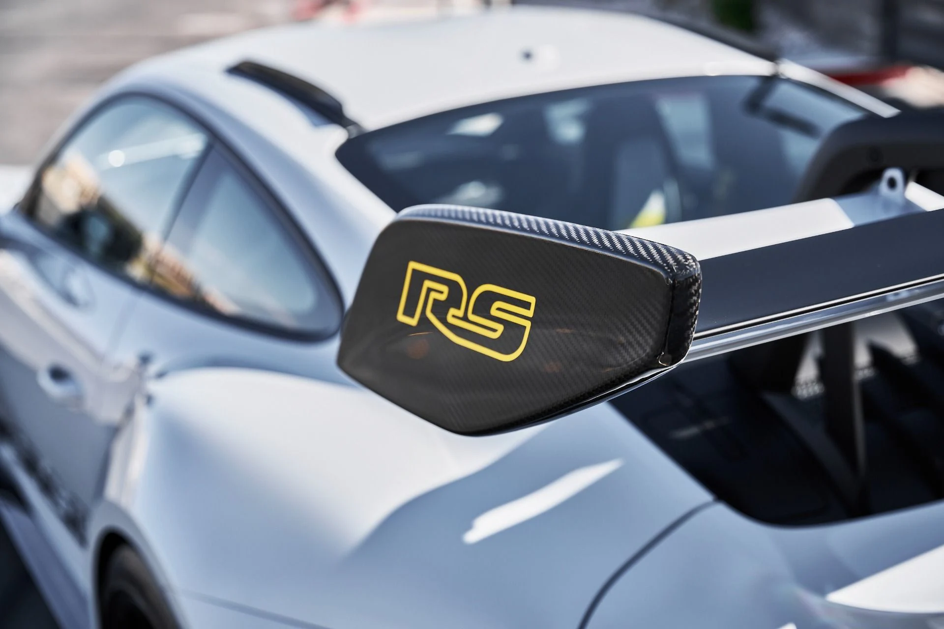 mph012_2152288187_Used_2025_Porsche_911_GT_3_RS_1781833651_f5f407b995