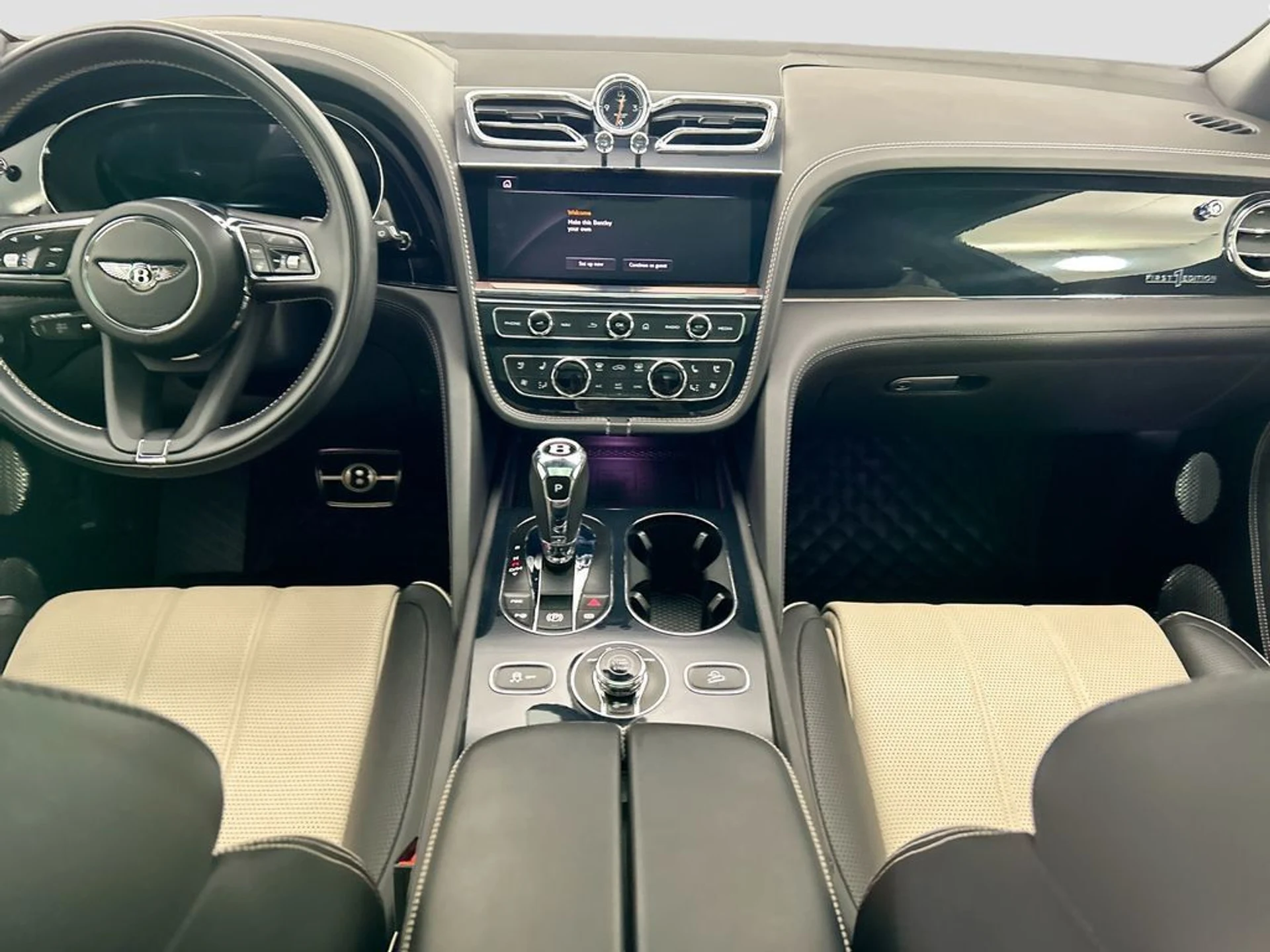 mph012_2155940884_used_2021_bentley_bentayga_v8awd_8119_23037216_13_1024_bf966be38c