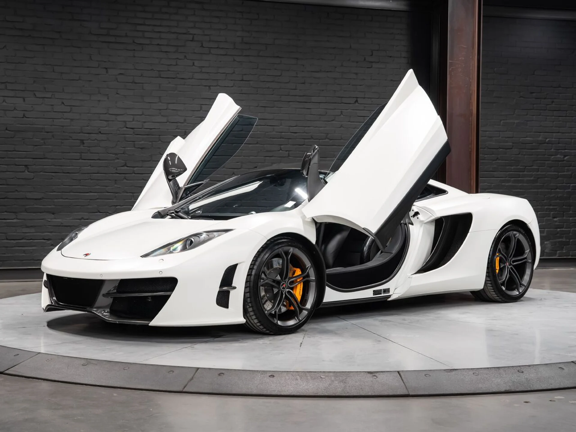 mph012_2166196537_mclaren_mp4_12c_2012_ae2dd802d2