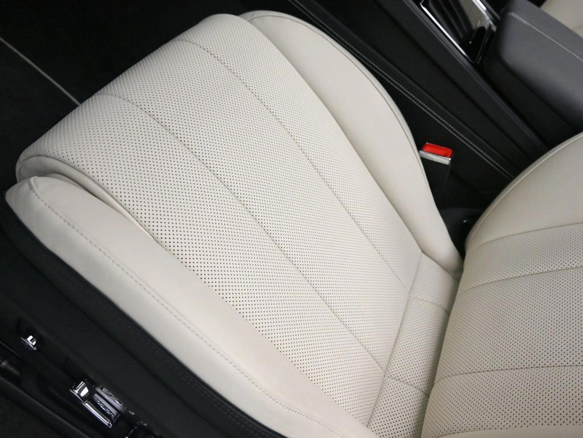 mph012_2169156065_7685a1c29f9e448ea17ff4b370db0f3f_074024a1d1