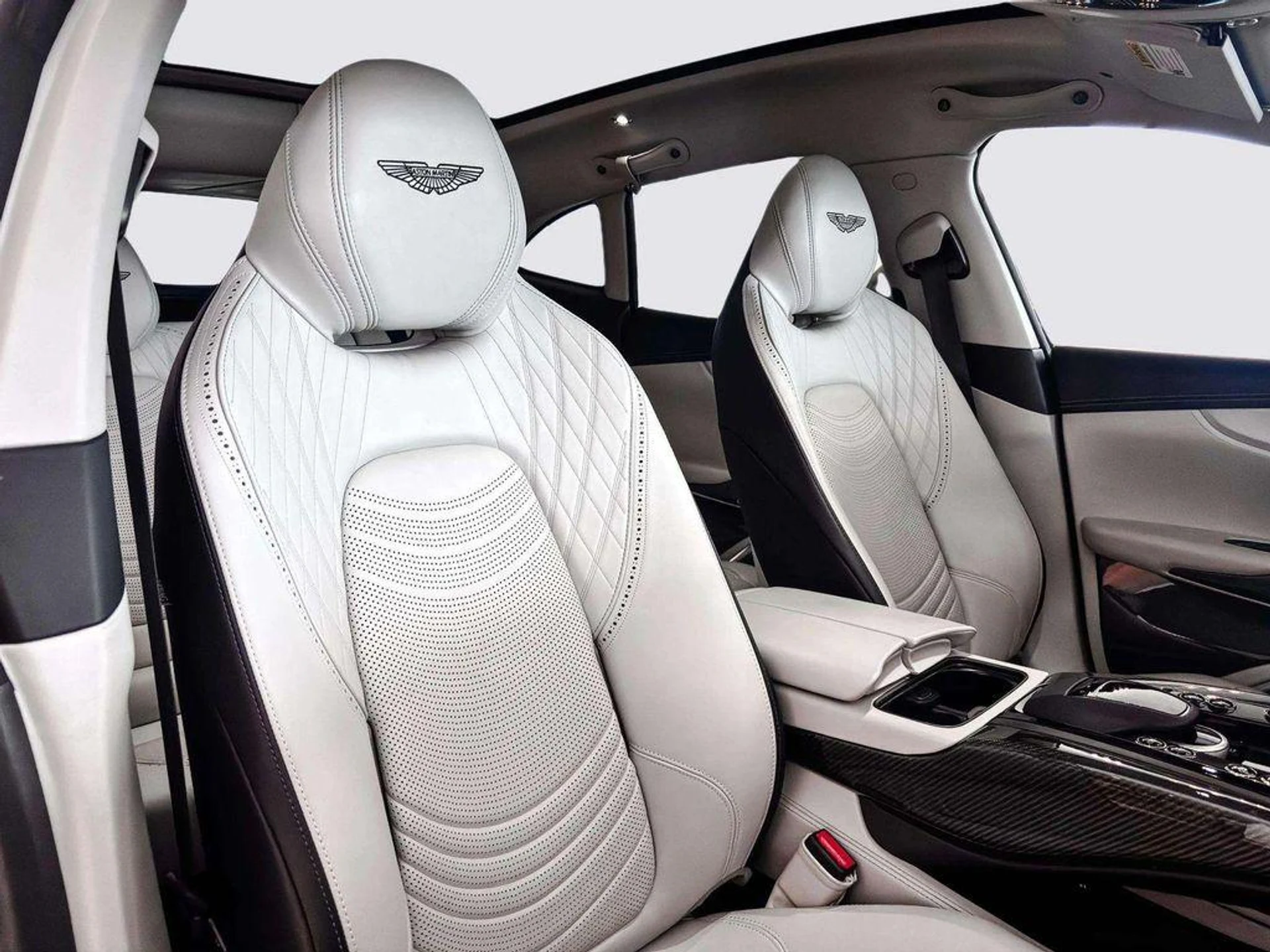 mph012_2171688040_sy_DR_3_TK_8_WP_Bbp_Bnkt_Wn_RDV_5ue8_13467e2821