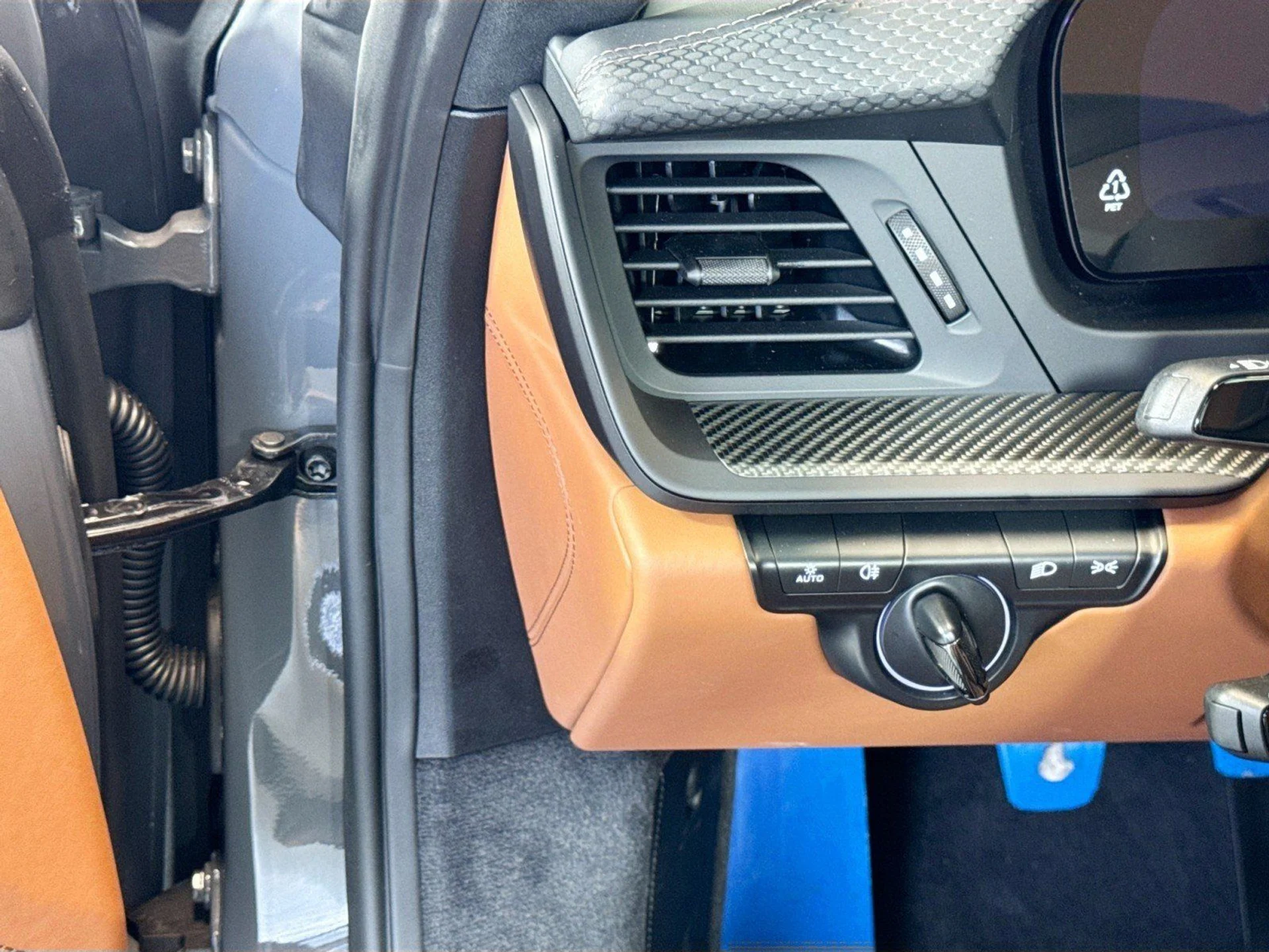 mph012_2173539329_4d5b18d9001800352ae994bfbdf9a1d8_9172467839