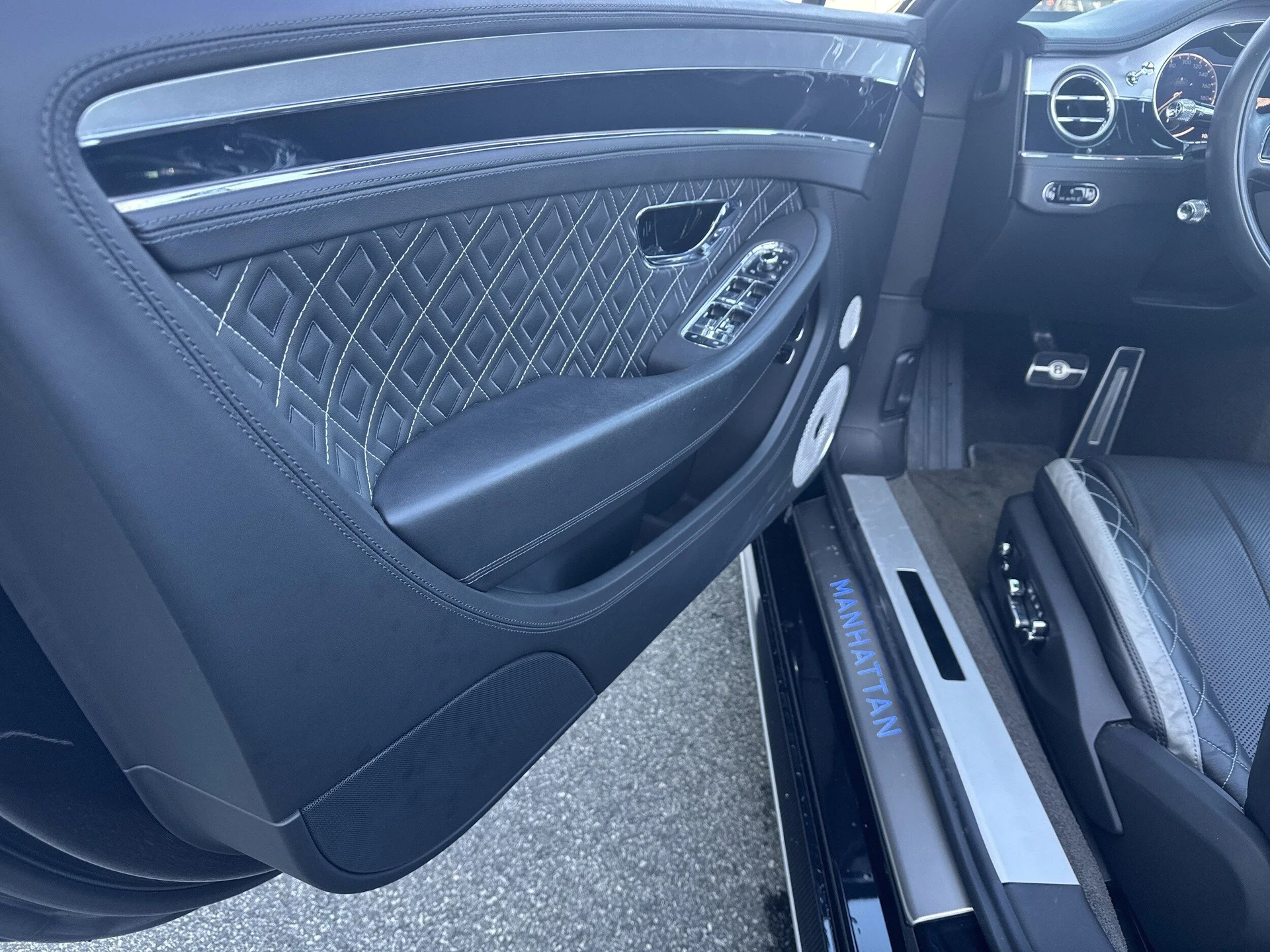 mph012_2183191303_3d44171c5268dde0f32c10c9f405c54ex_8f42ea2993