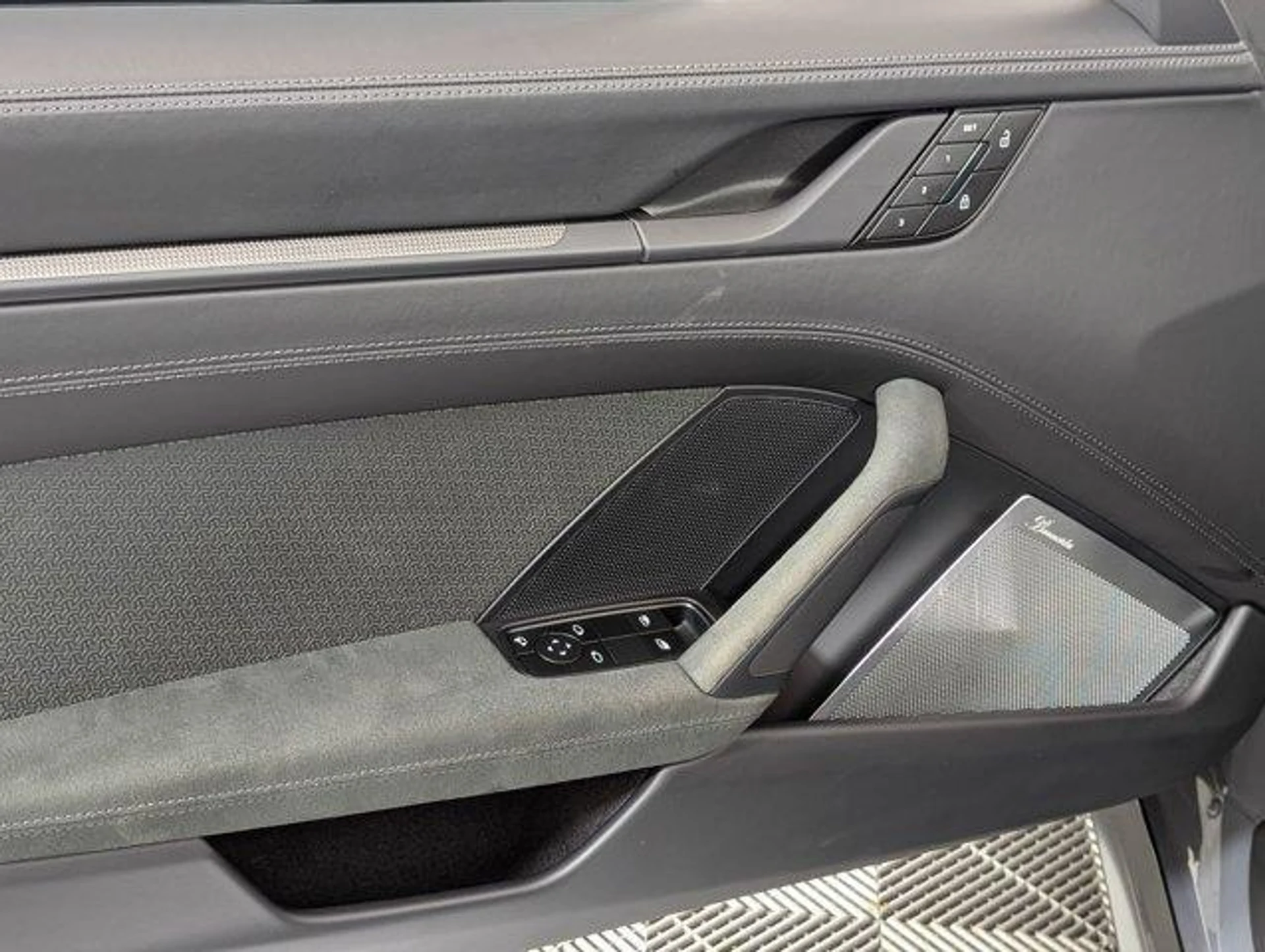 mph012_2183267487_h_L_Hb_It_Eg_XZ_13d3hp_O_Ws_PER_0xdj8_6091ef5855