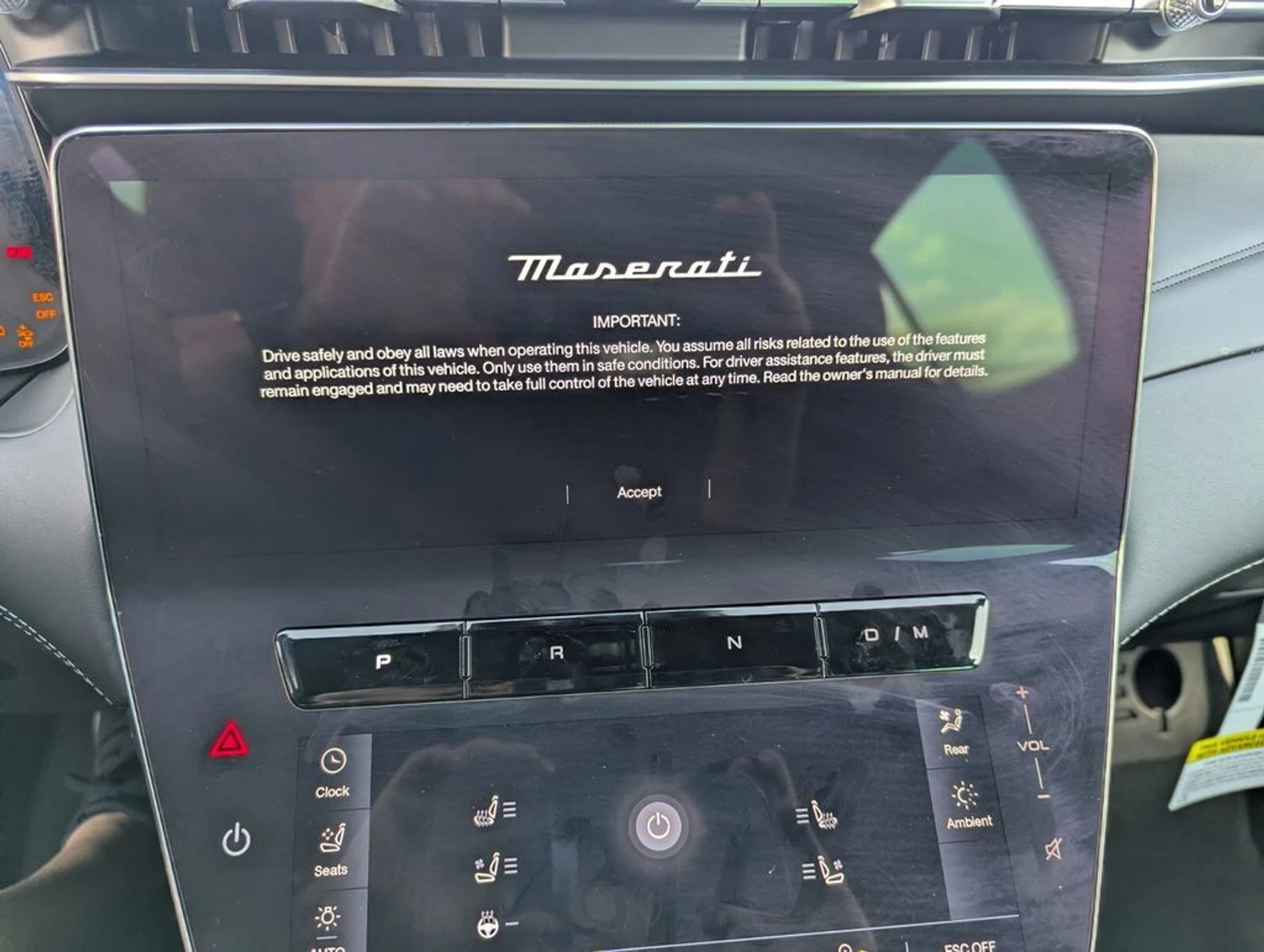 mph012_2188056454_51f7c1f4edecec5ee8295c382f4511b3_b63de61cc7