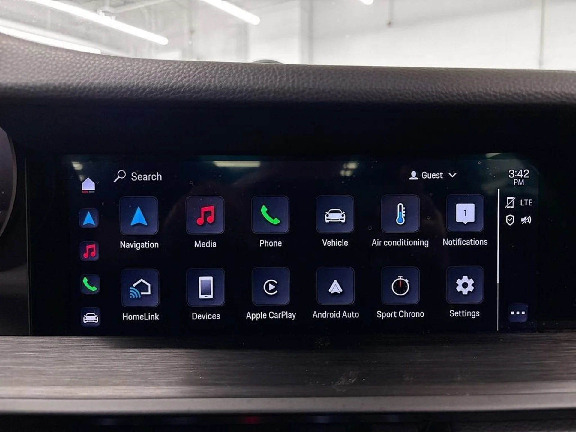 mph012_220057069_9c7fb342a5a34dcab109937e19b0b1b2_2390f0a067