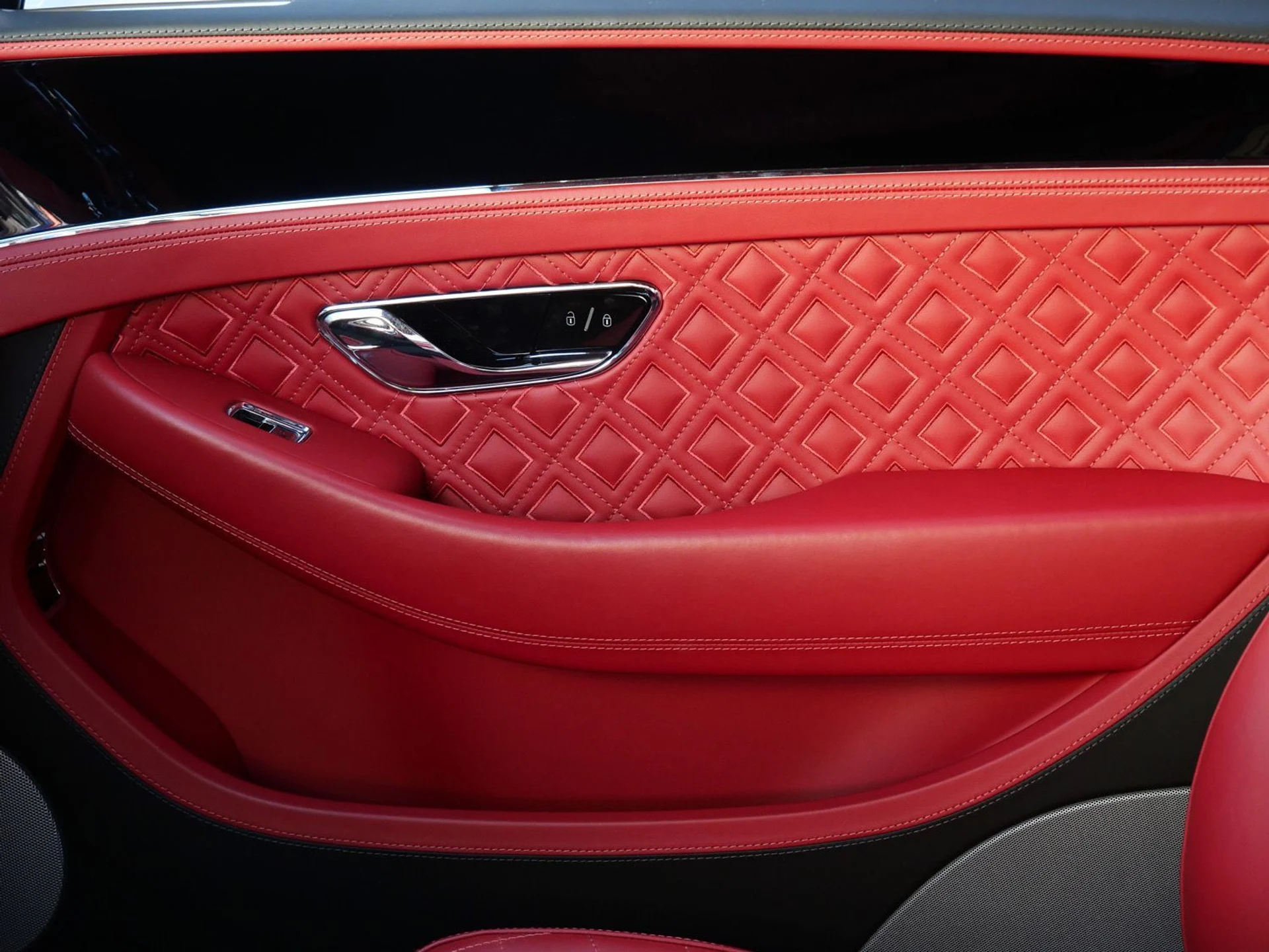 mph012_2203652901_f4c49b40e889860ca8ae873bb745bd83x_2adaa2ce90