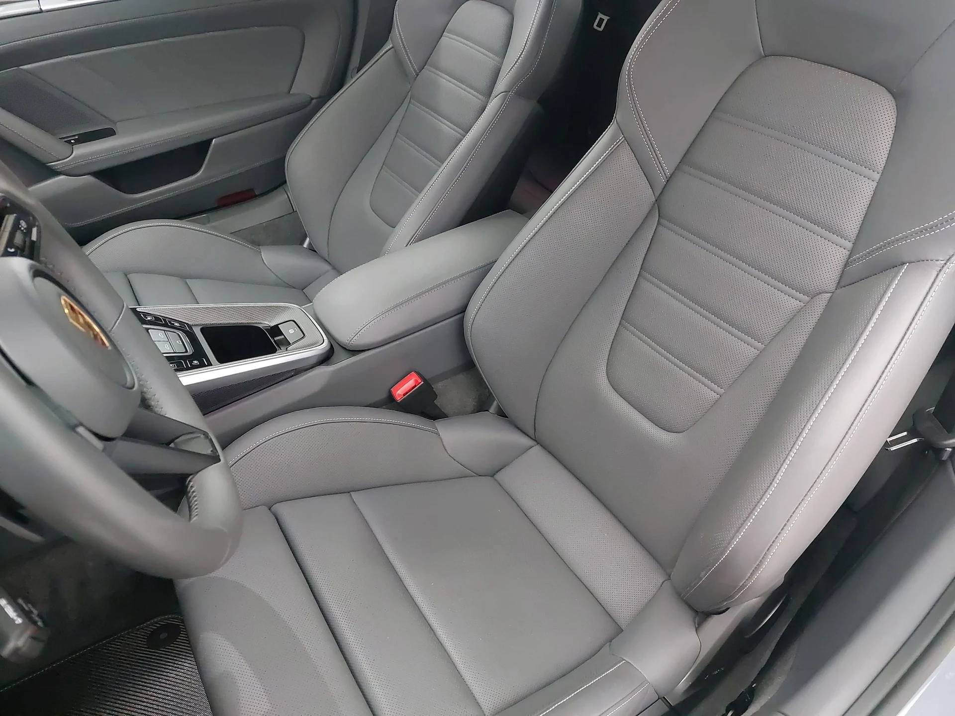 mph012_220903486_acad9a831f4cb05b5b6747f22ff7fb4fx_67517dfb51