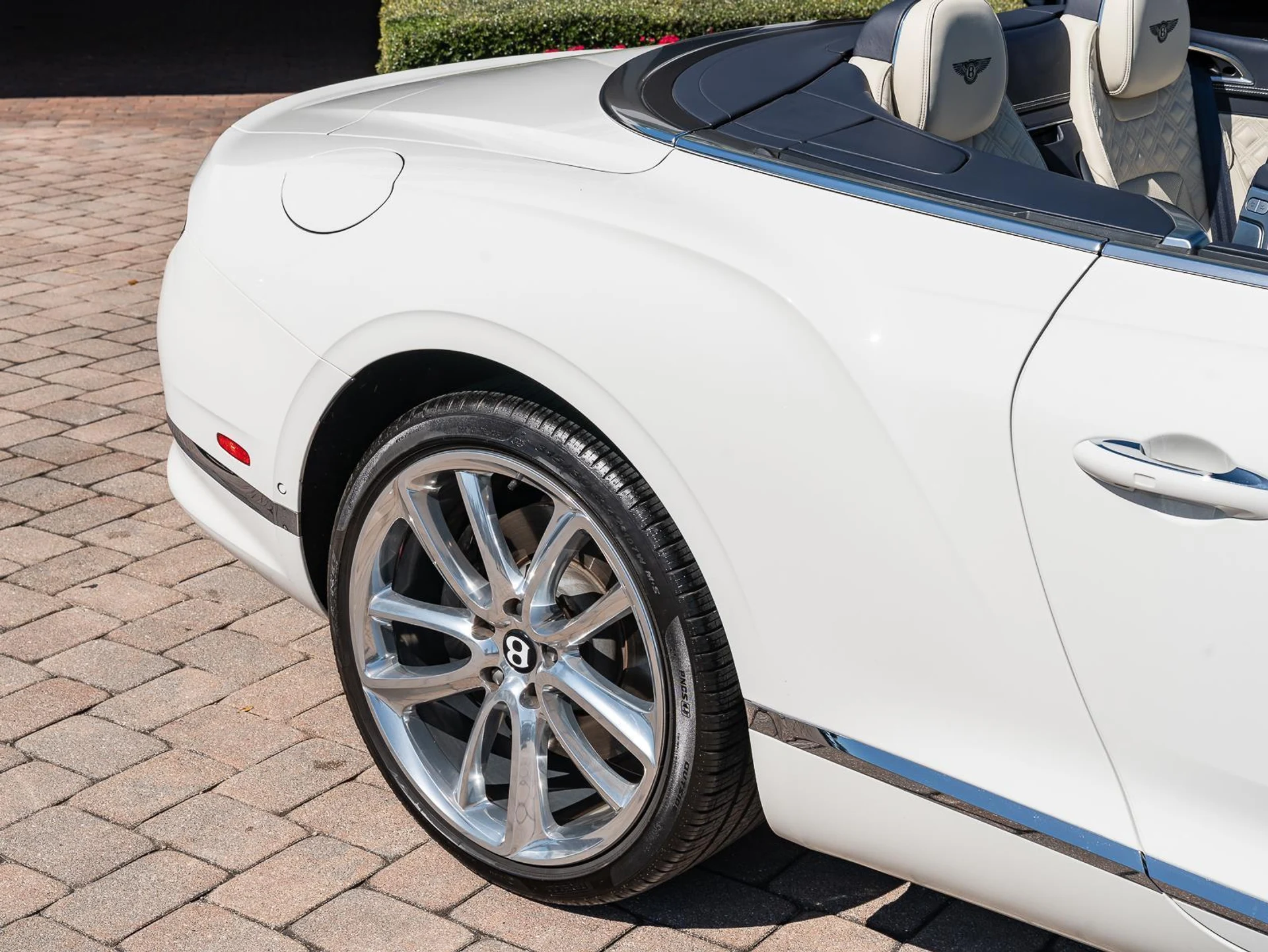 mph012_2209150304_Used_2022_Bentley_Continental_GT_Mulliner_1771927232_4d4d5357b3