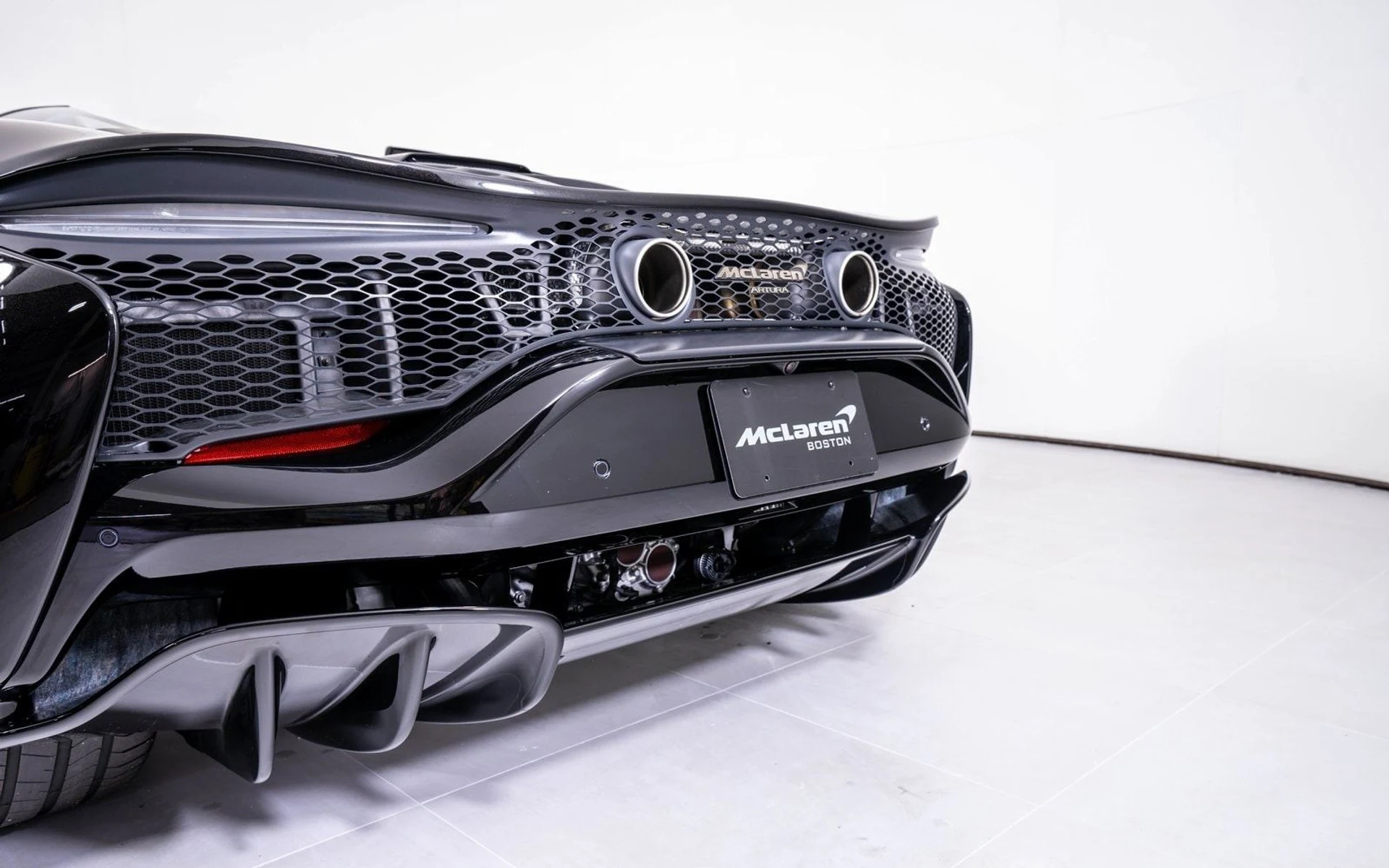 mph012_2212425063_72bcdbbb6cb082eba405591d50576005x_f54383226a