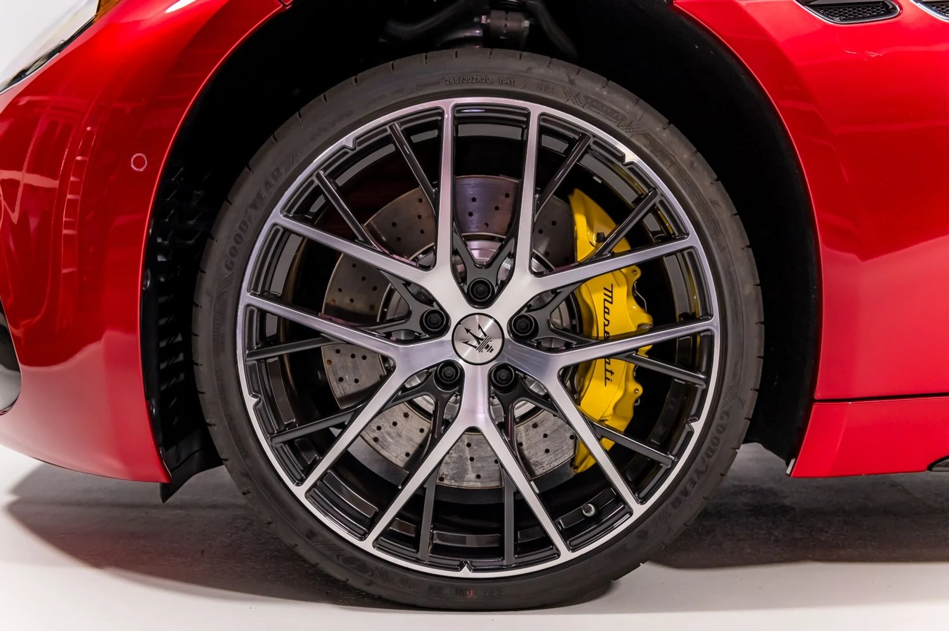 mph012_2215985857_6fafef0303e041568790e1b584dd91dc_710a552ed9