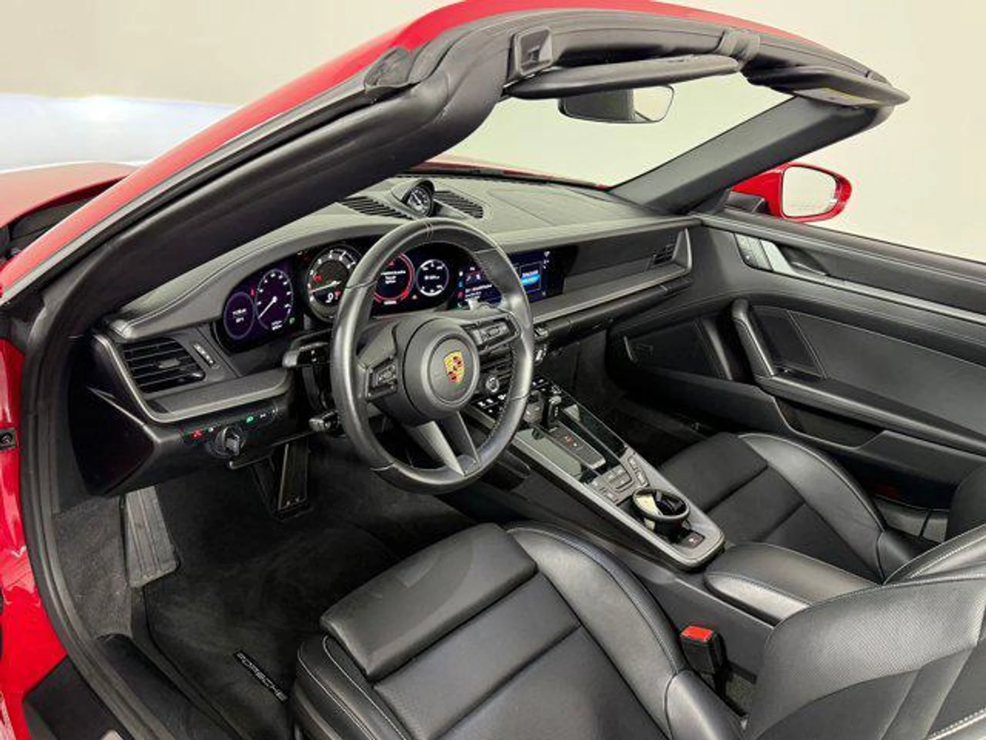 mph012_221905780_rv322j_Fq_Zywj9w_MZD_Gv_M_Km_N_Aj_Uk_56bc71ee64