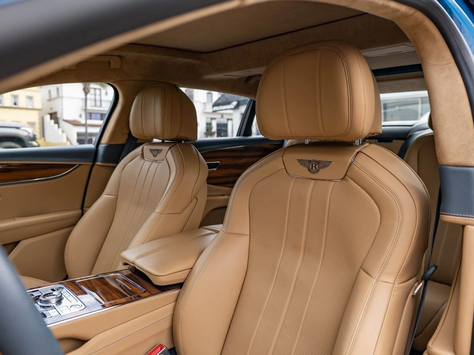 mph012_2226831276_37fa422d483e10378bfa94dd9979fef9x_22c0380fa9