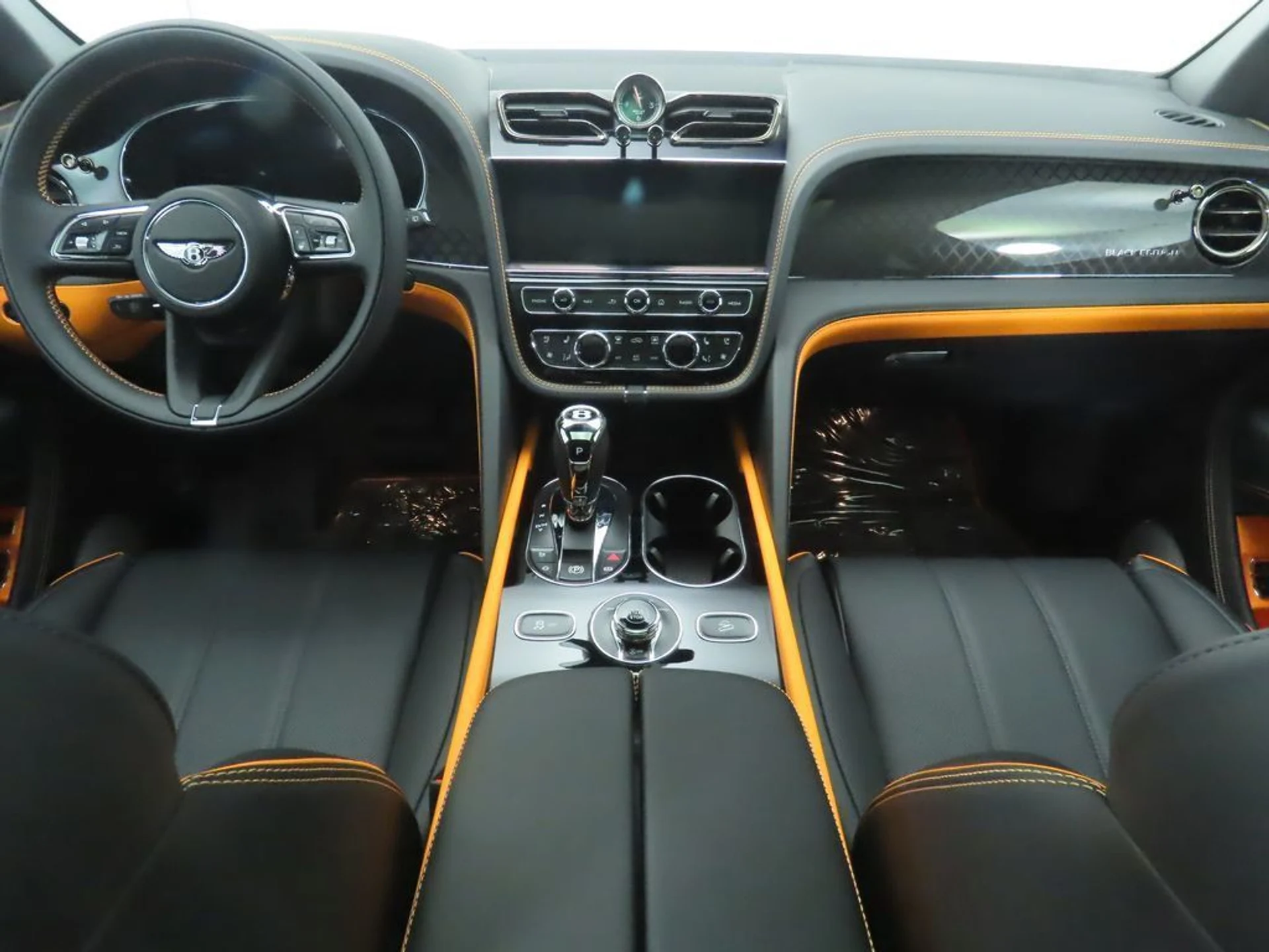 mph012_2228020444_new_2025_bentley_bentayga_v8awd_8119_22925566_13_1024_a046ff13f4