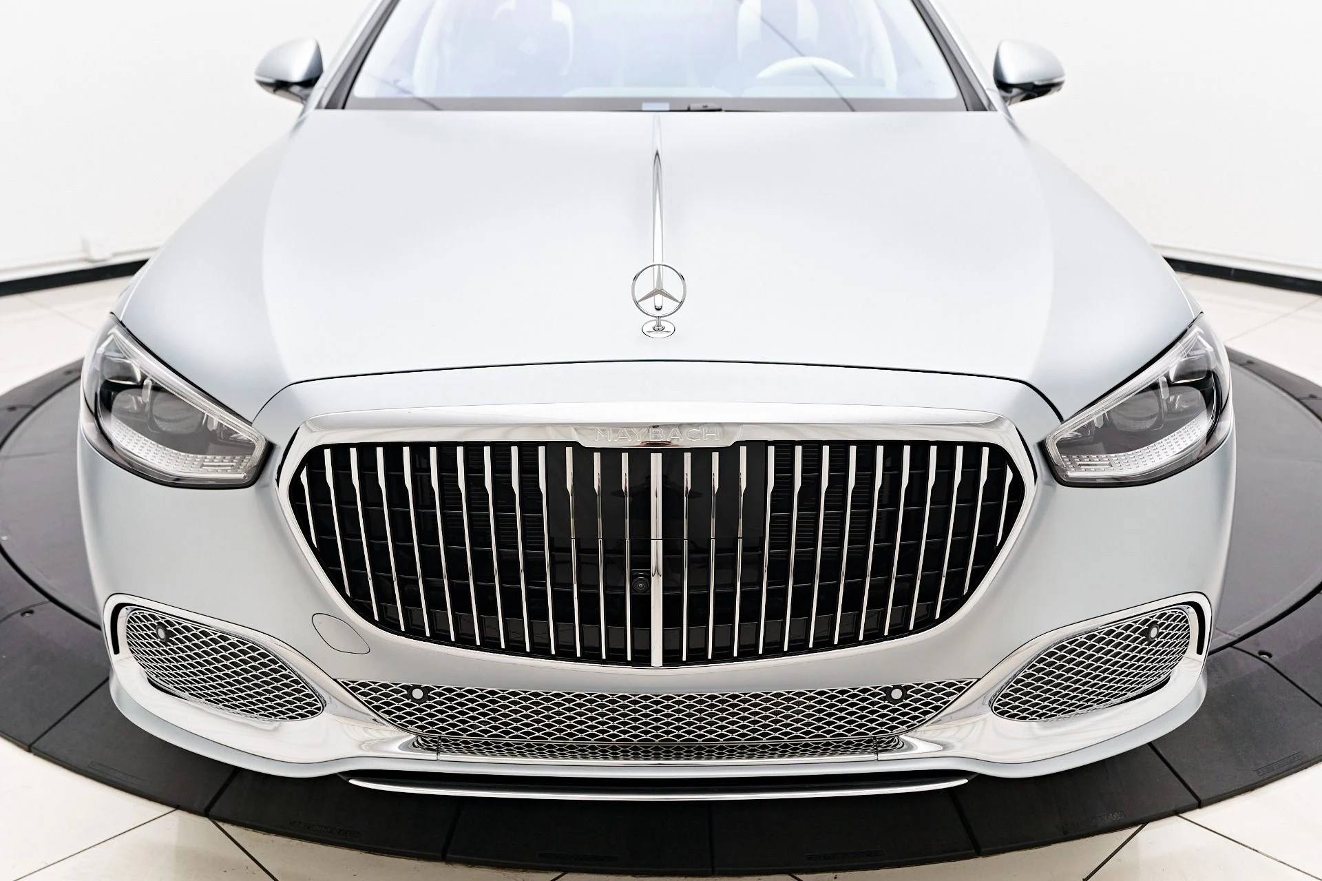mph012_2233280062_Used_2024_Mercedes_Benz_S_Class_Maybach_S_680_1729209539_343badfcd3