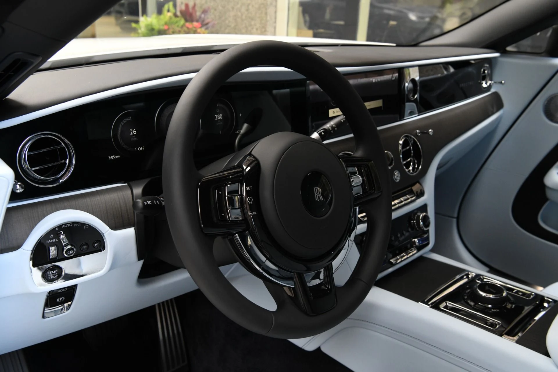 mph012_223512518_11915_p14_l_9928172405