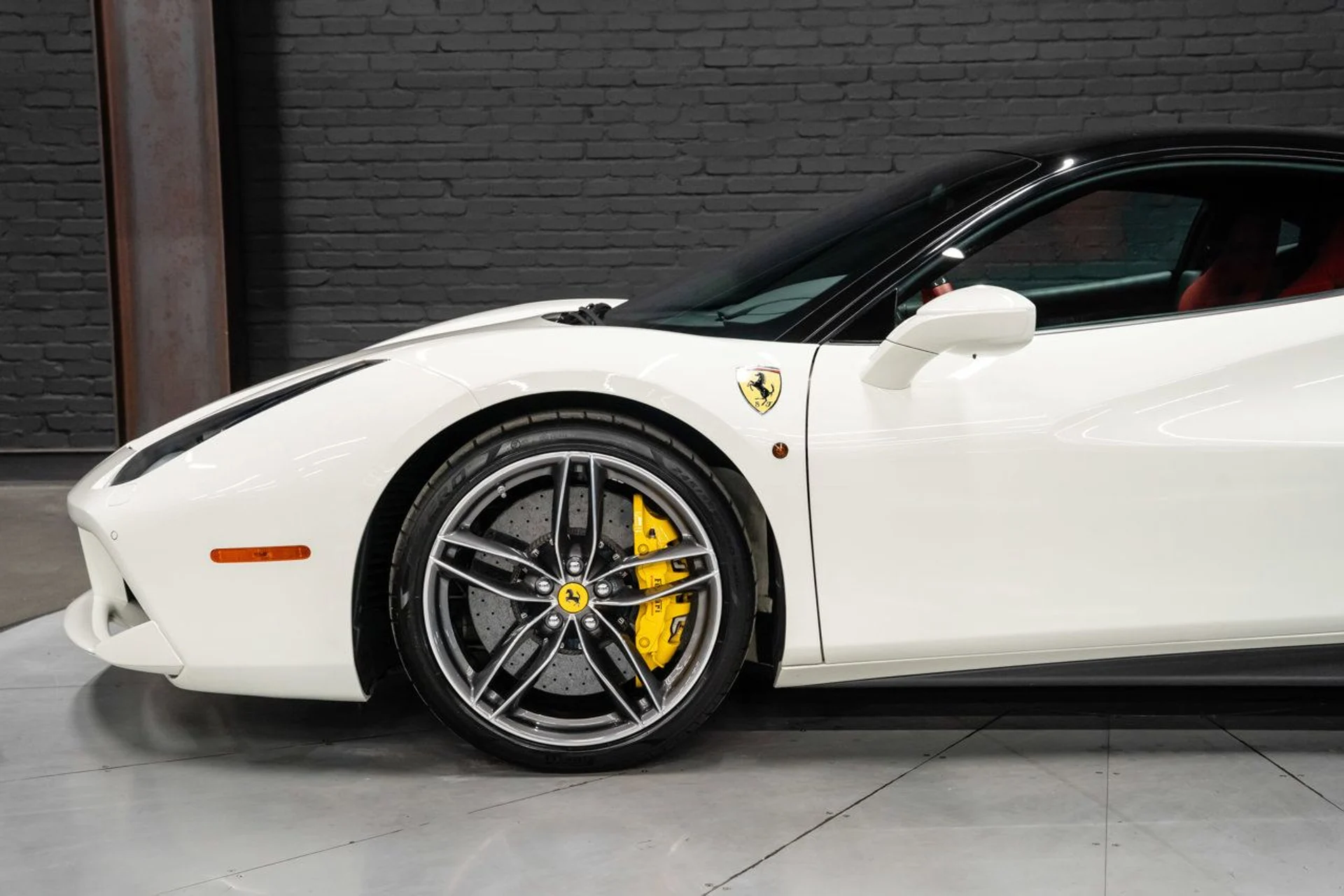 mph012_2241151281_ferrari_488_gtb_2018_1b8c7a238b