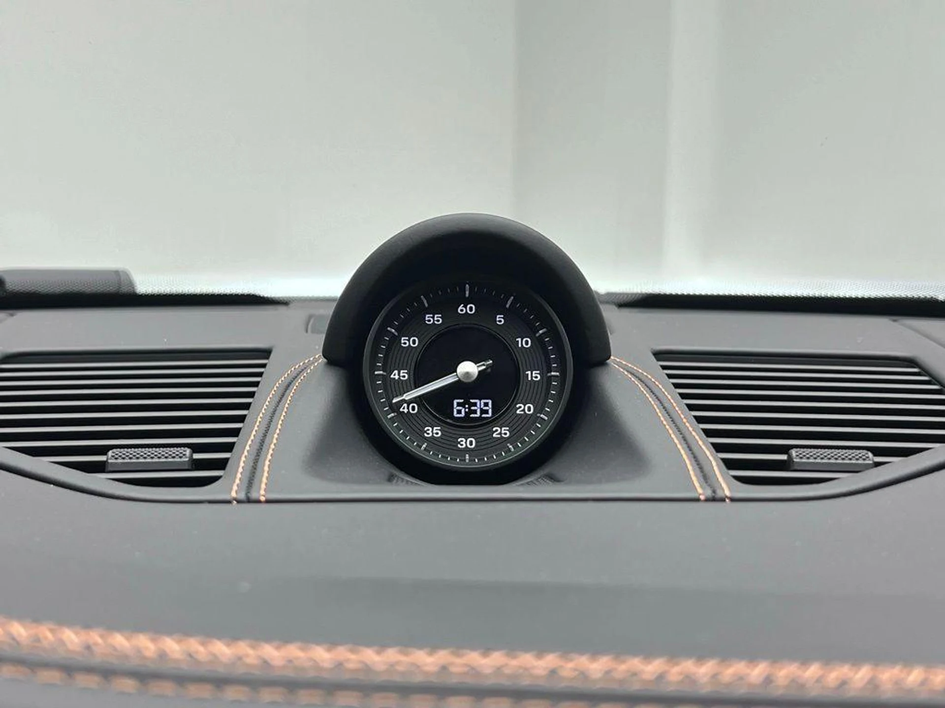 mph012_2244072502_g4z6_U9v_CEX_7_A_Qn_Cmzs_Yb_Hvrbx_SI_29fc743d5d