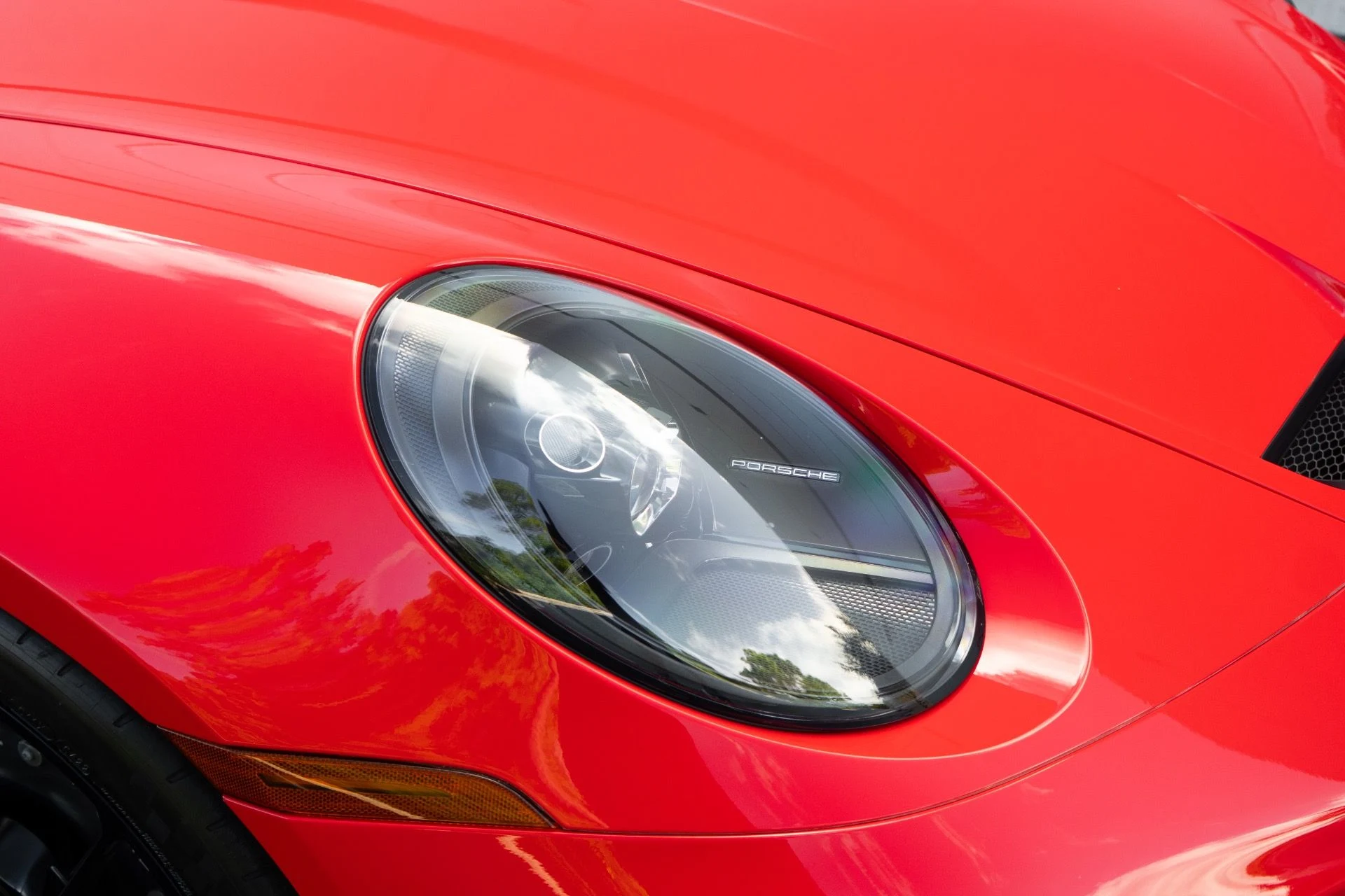 mph012_2248444311_Used_2022_Porsche_911_GT_3_1761761054_d1e420053a