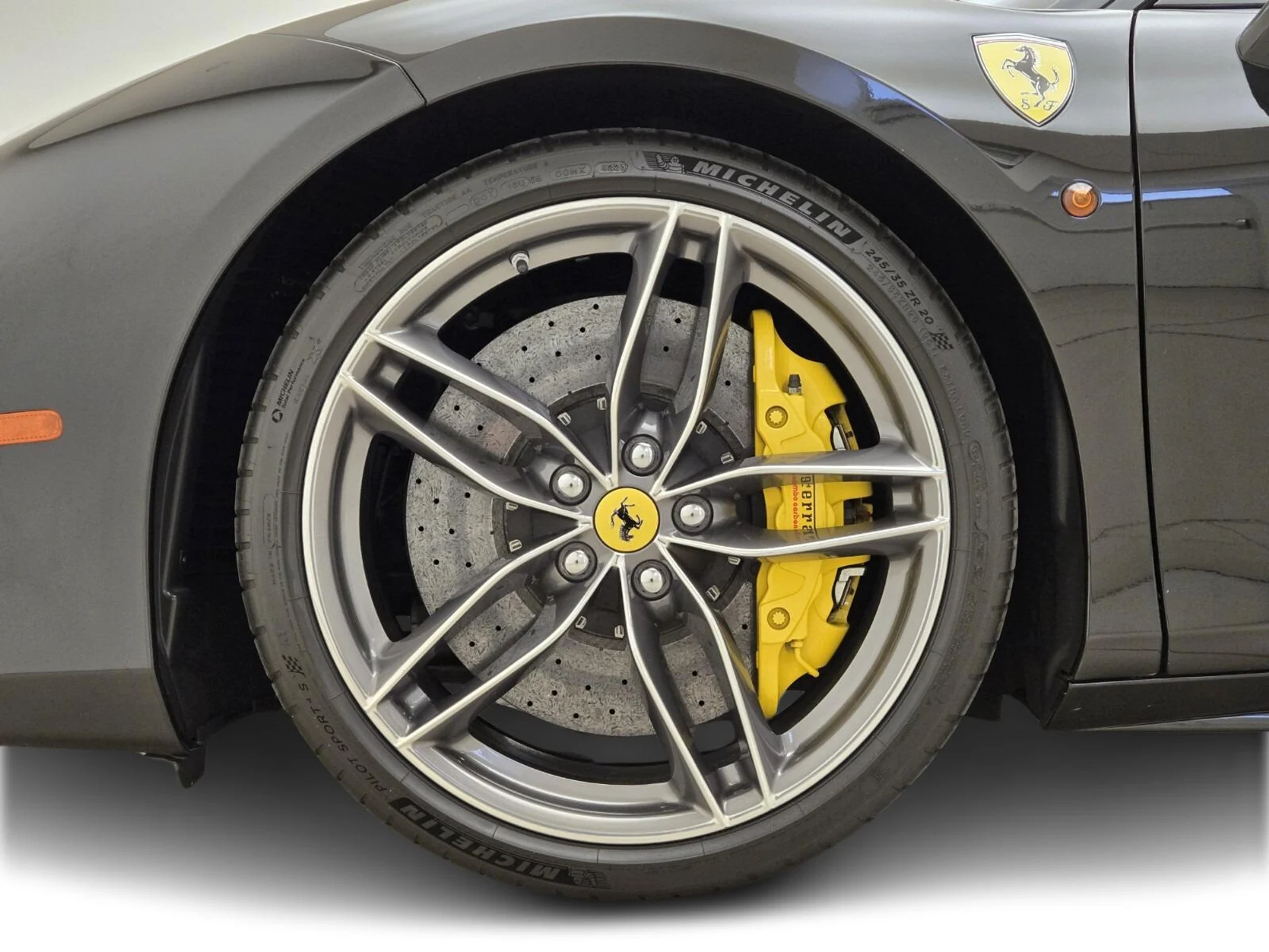 mph012_2253475267_Used_2017_Ferrari_488_GTB_1755757643_0bf8c39dbf