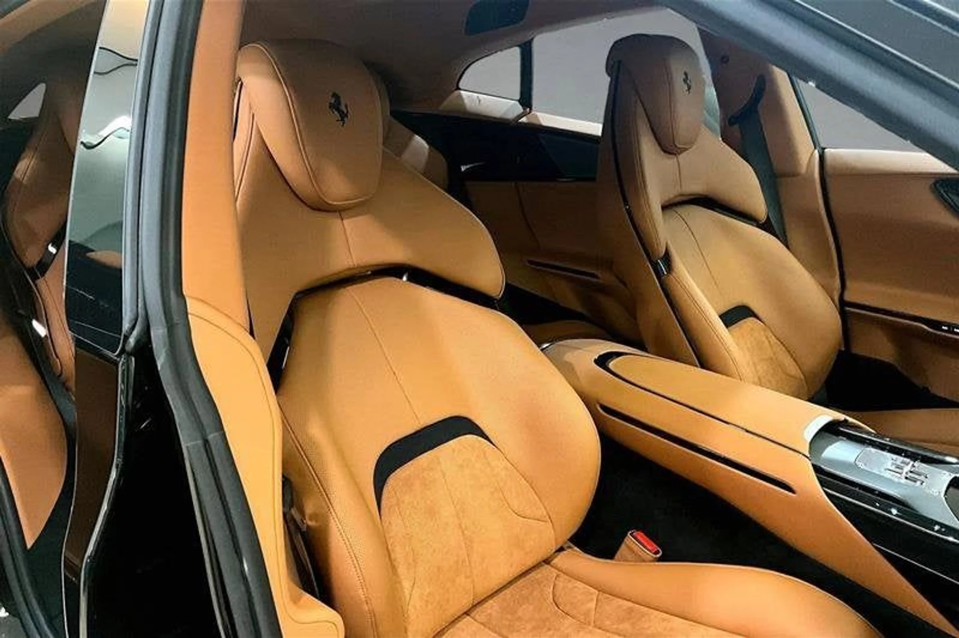 mph012_225578328_84e7b7b76a05410d8da57c09c3d3e8d1_dc8466c098