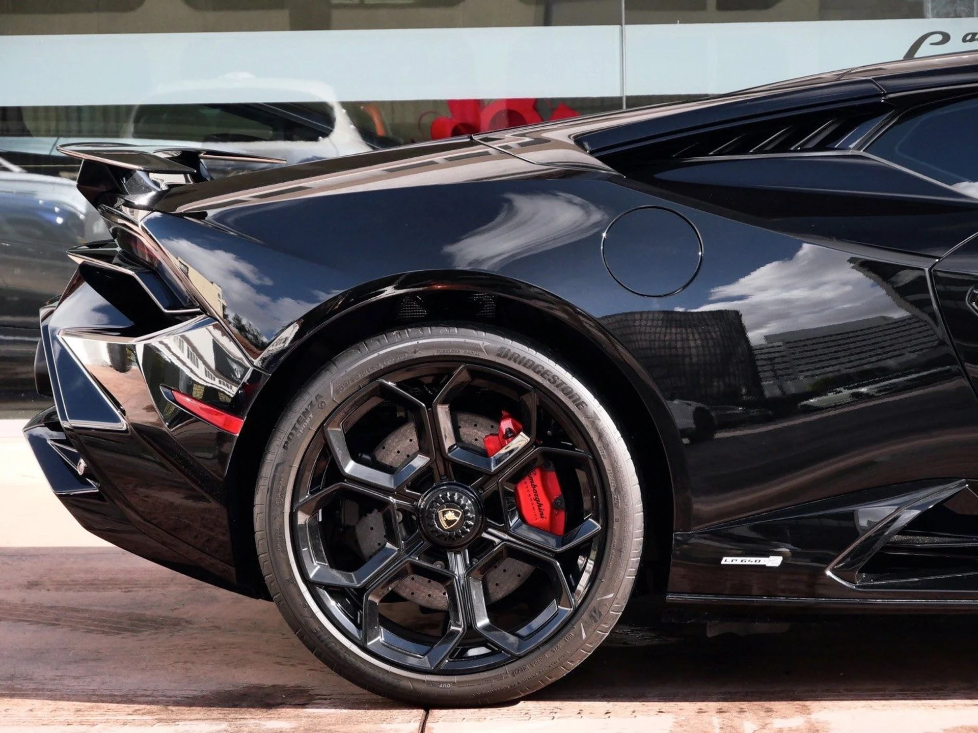 mph012_2259944525_9d3357e3381ce147029471d8f20bca9ax_b487a41652