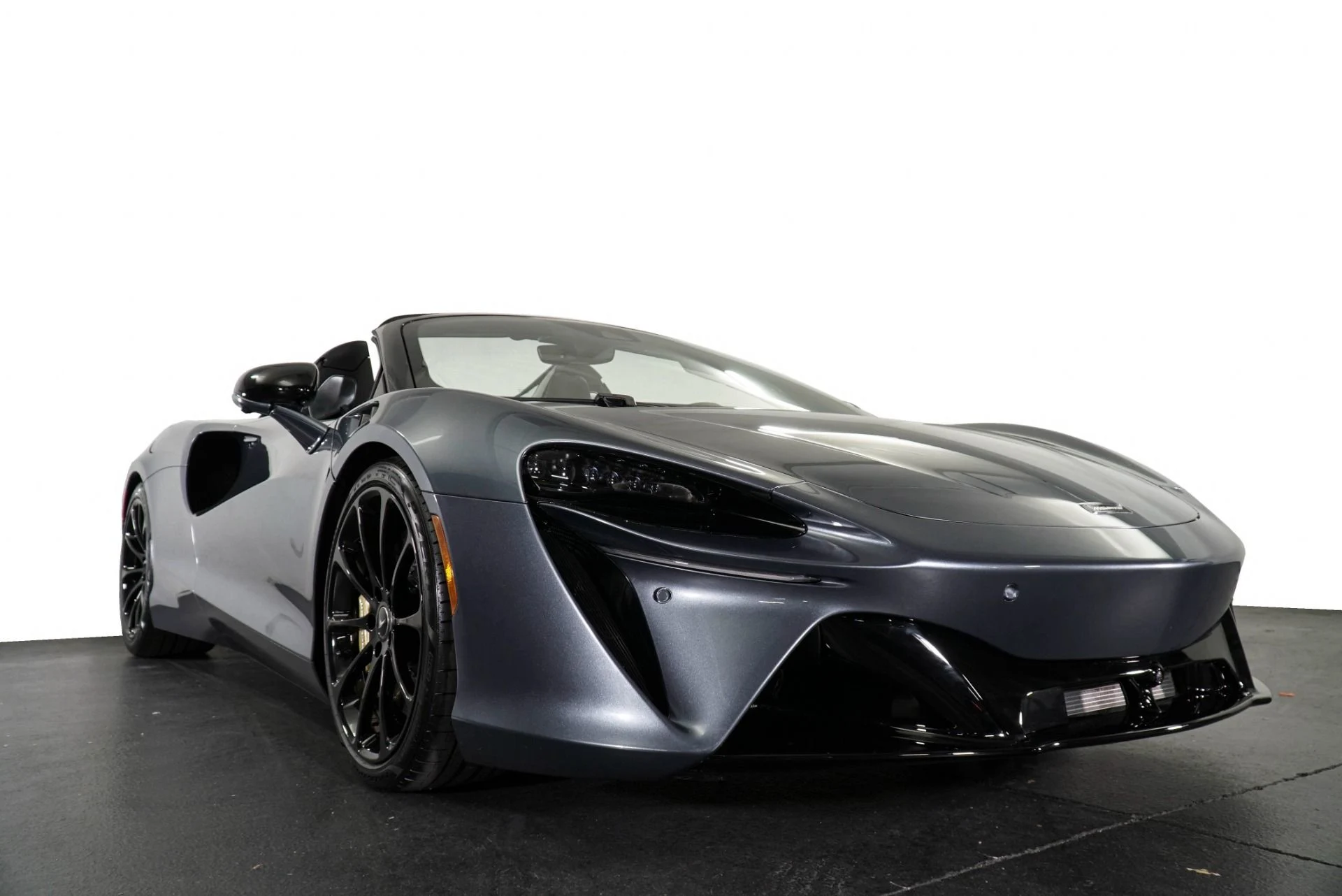 mph012_2259997365_New_2026_Mc_Laren_Artura_1774429386_adf423d47e
