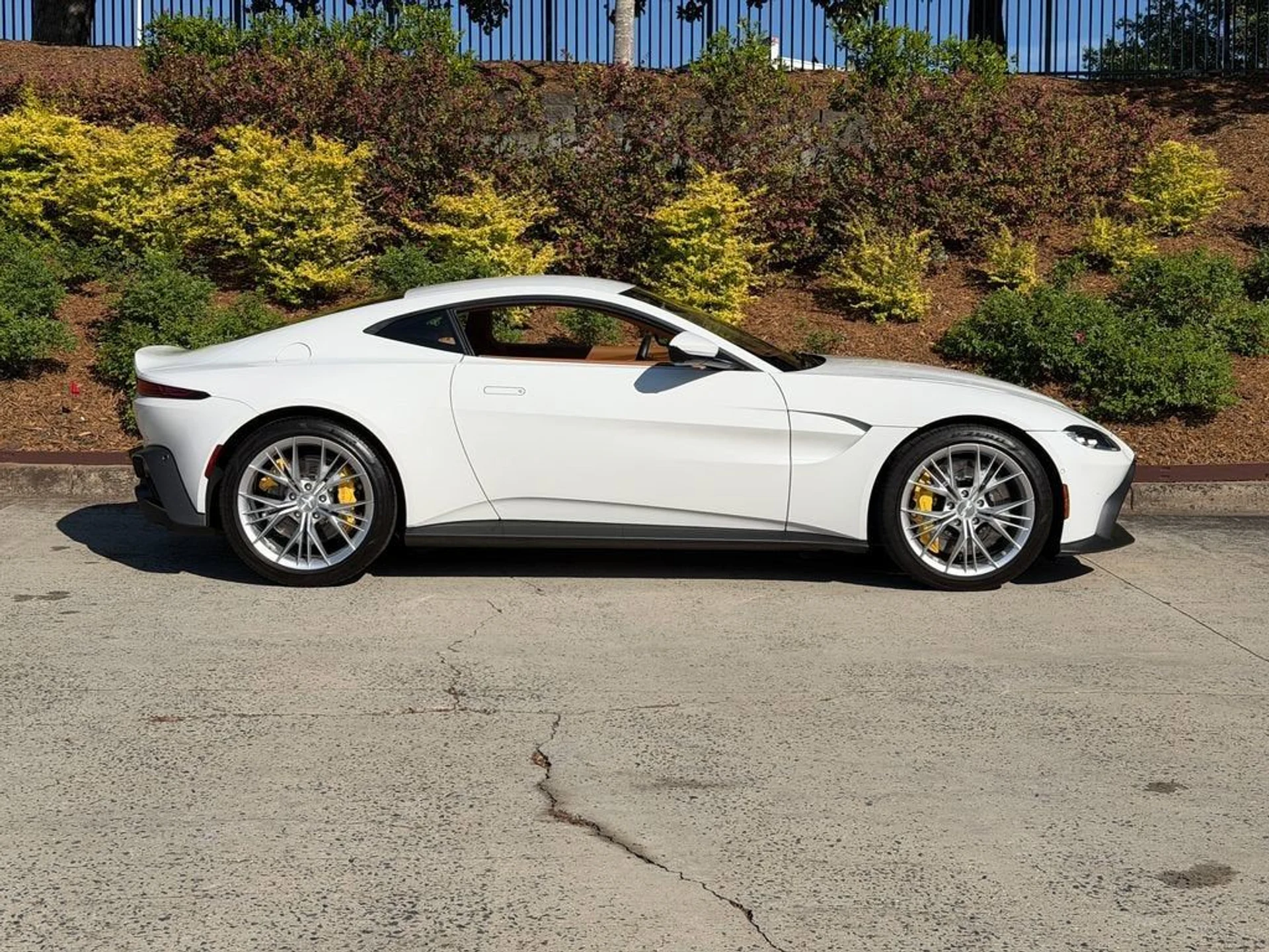 mph012_2268657181_e35e857508ae42c7bddefb328ec72395_03e4327857