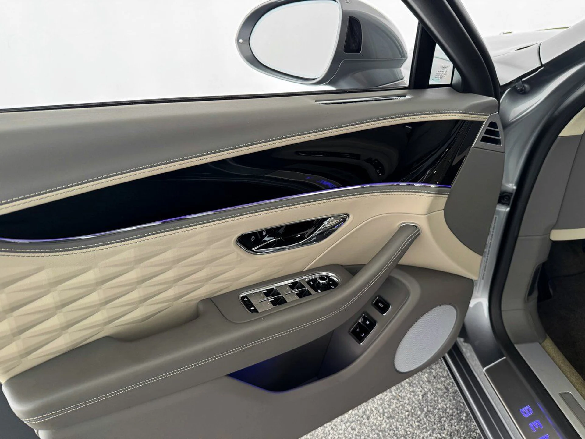 mph012_2268743290_1efb9846b7d6b532e853e101eb6f84a0_732ad87c8f