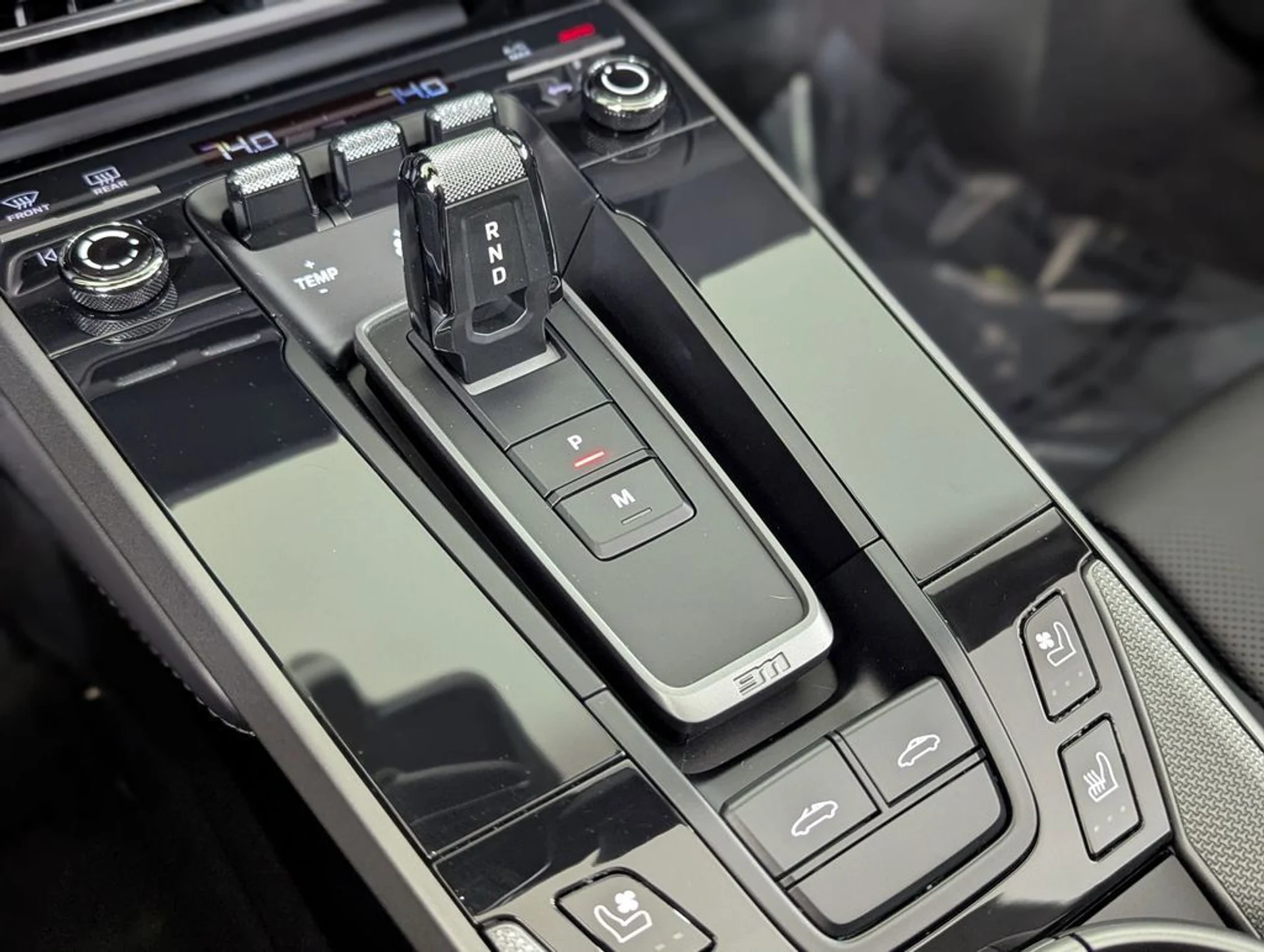 mph012_2275851245_e6ec76e439cc9bb5e39ea1657fb4c38ax_777aafa2c7