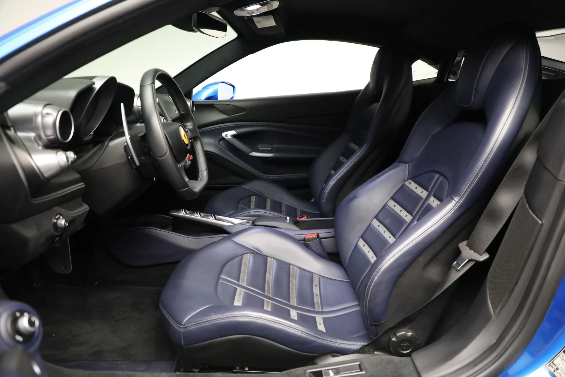 mph012_2276075435_Used_2020_Ferrari_F8_Tributo_bed0df2976