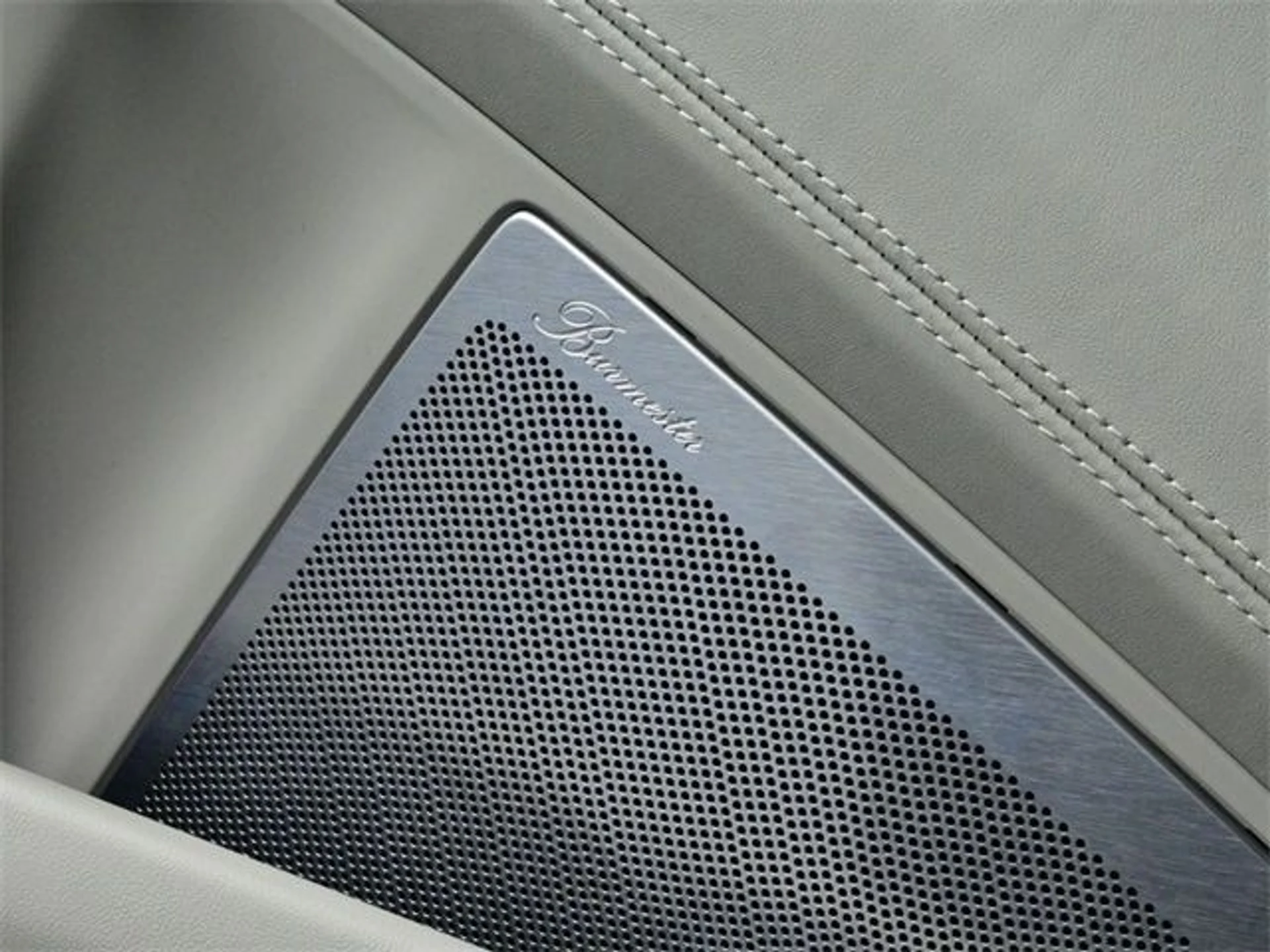 mph012_2280591515_b8e09078f75633f3c5c58488b64a940dx_99897e1198