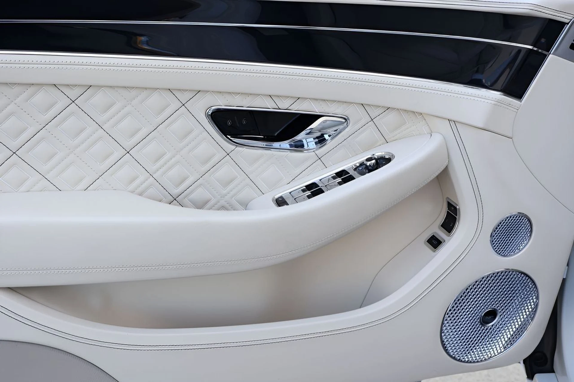 mph012_2282467973_13_55d90ce997