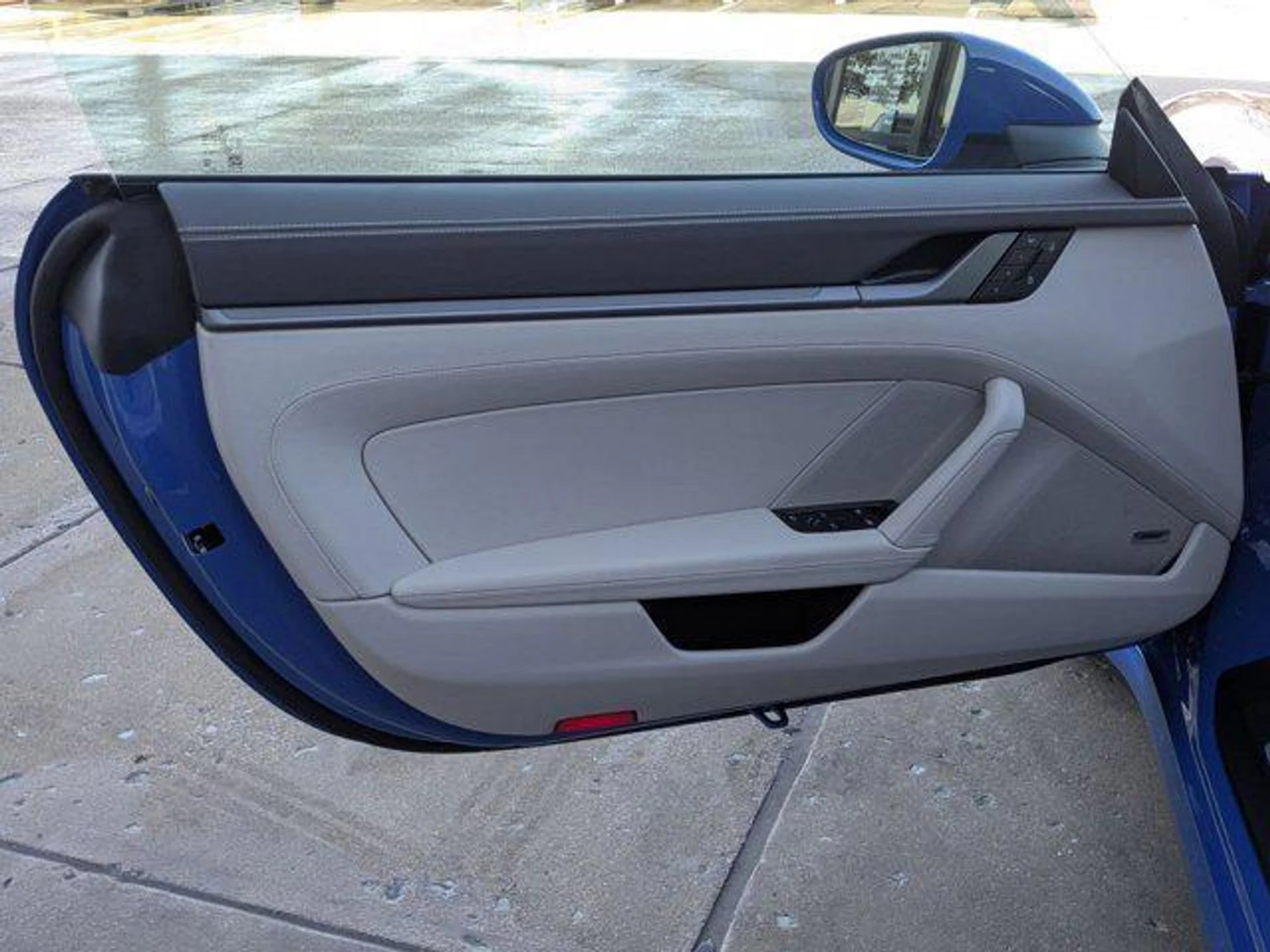 mph012_2284402363_z_P_Fbv1_U_PINJ_6_qbxkit3g9o_Ez0_6df8e65e63