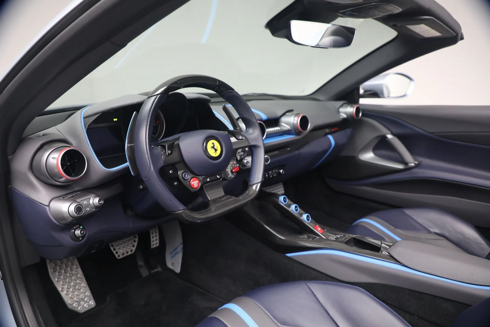 mph012_2286670864_Used_2022_Ferrari_812_GTS_1785790058_6defa33a72